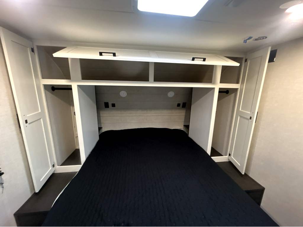 2026 VENTURE RV SIENNA 231VRK - Image 29