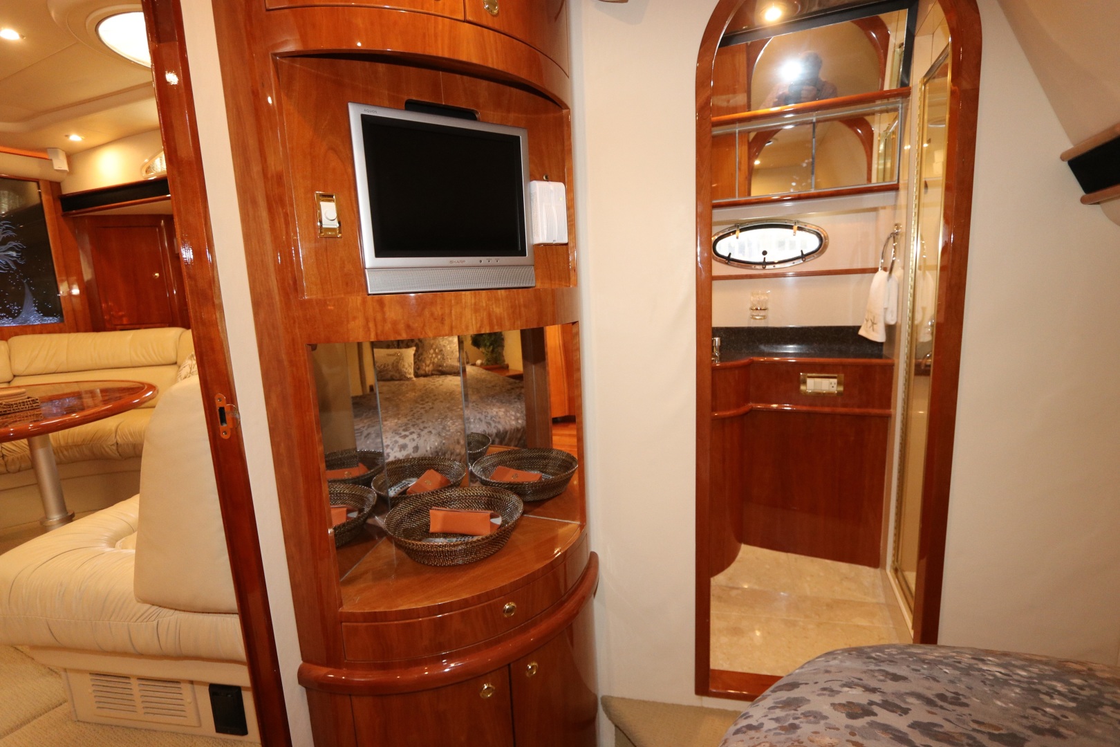 2005 Neptunus 56 Express - Image 37