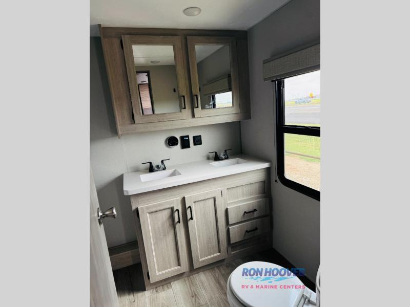 2026 COACHMEN 43CONDO - Image 31