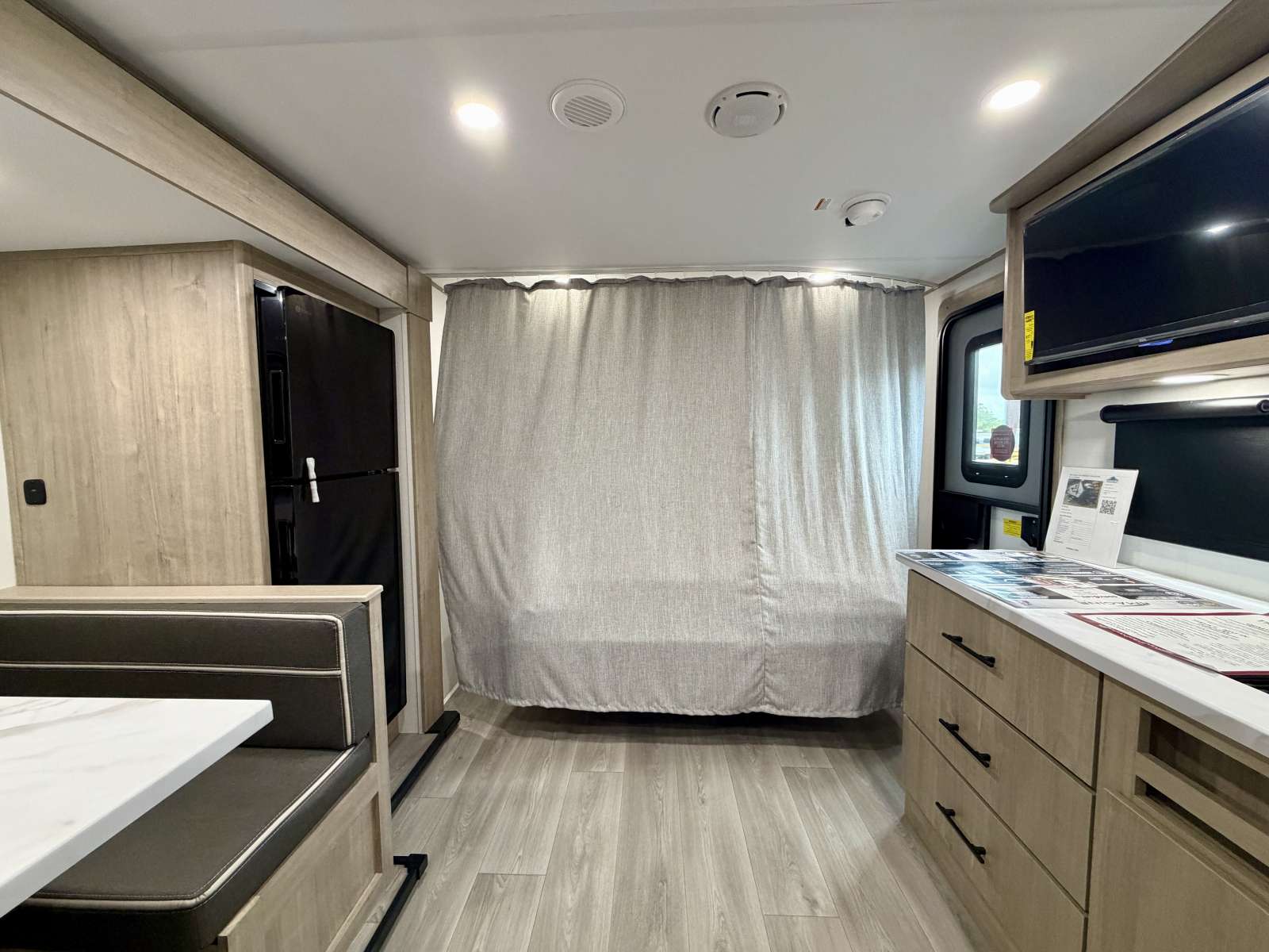 2026 Grand Design Imagine XLS 21MBE - Image 18