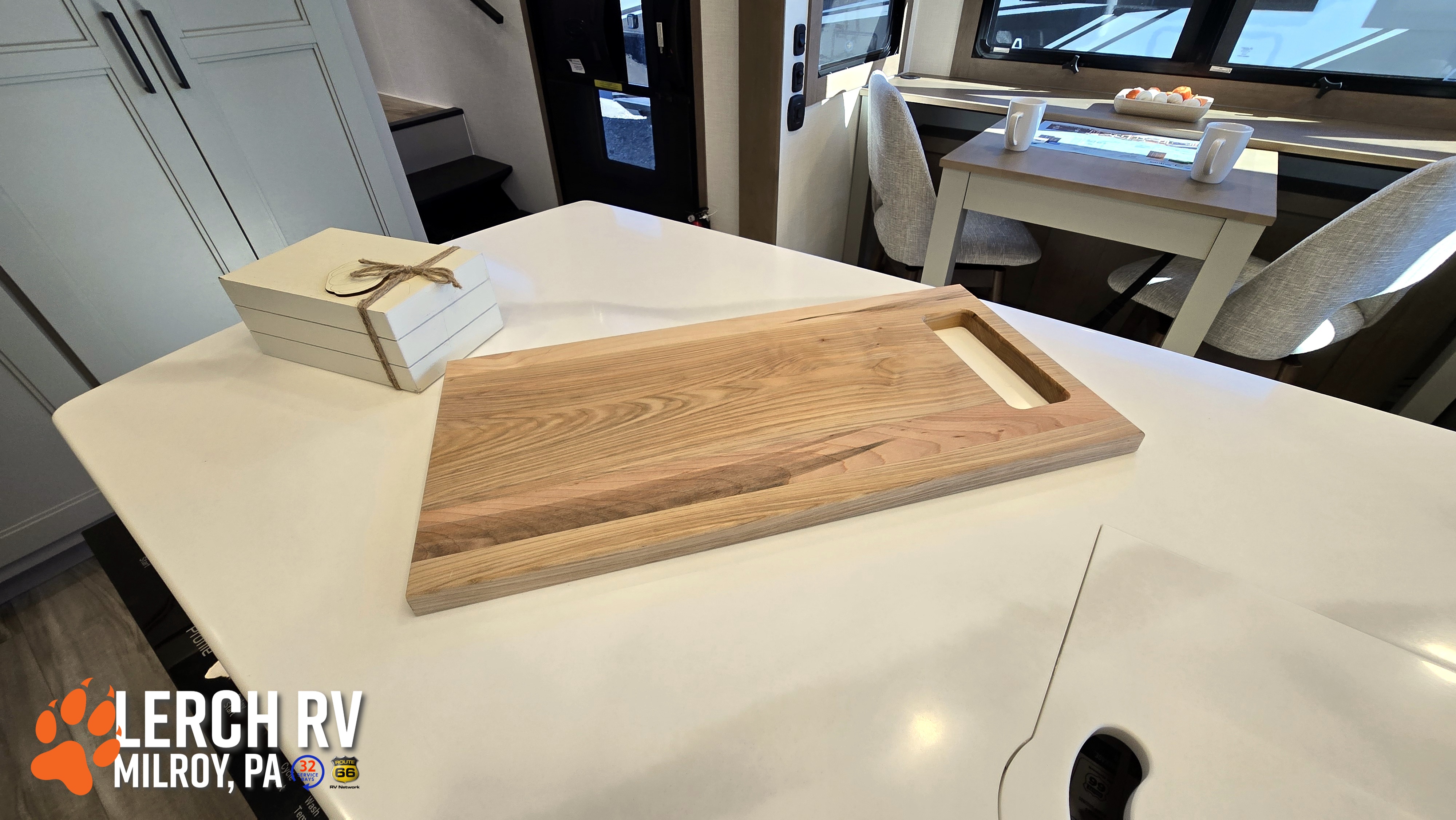 2027 KZ RV Durango Gold G310RLQ - Image 36