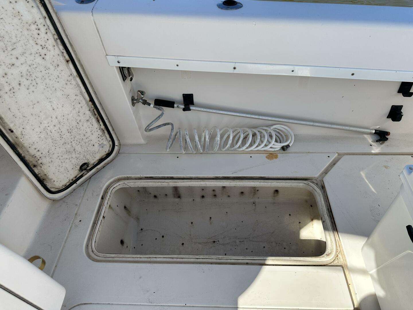 1994 Intrepid 376 Walkaround - Image 110