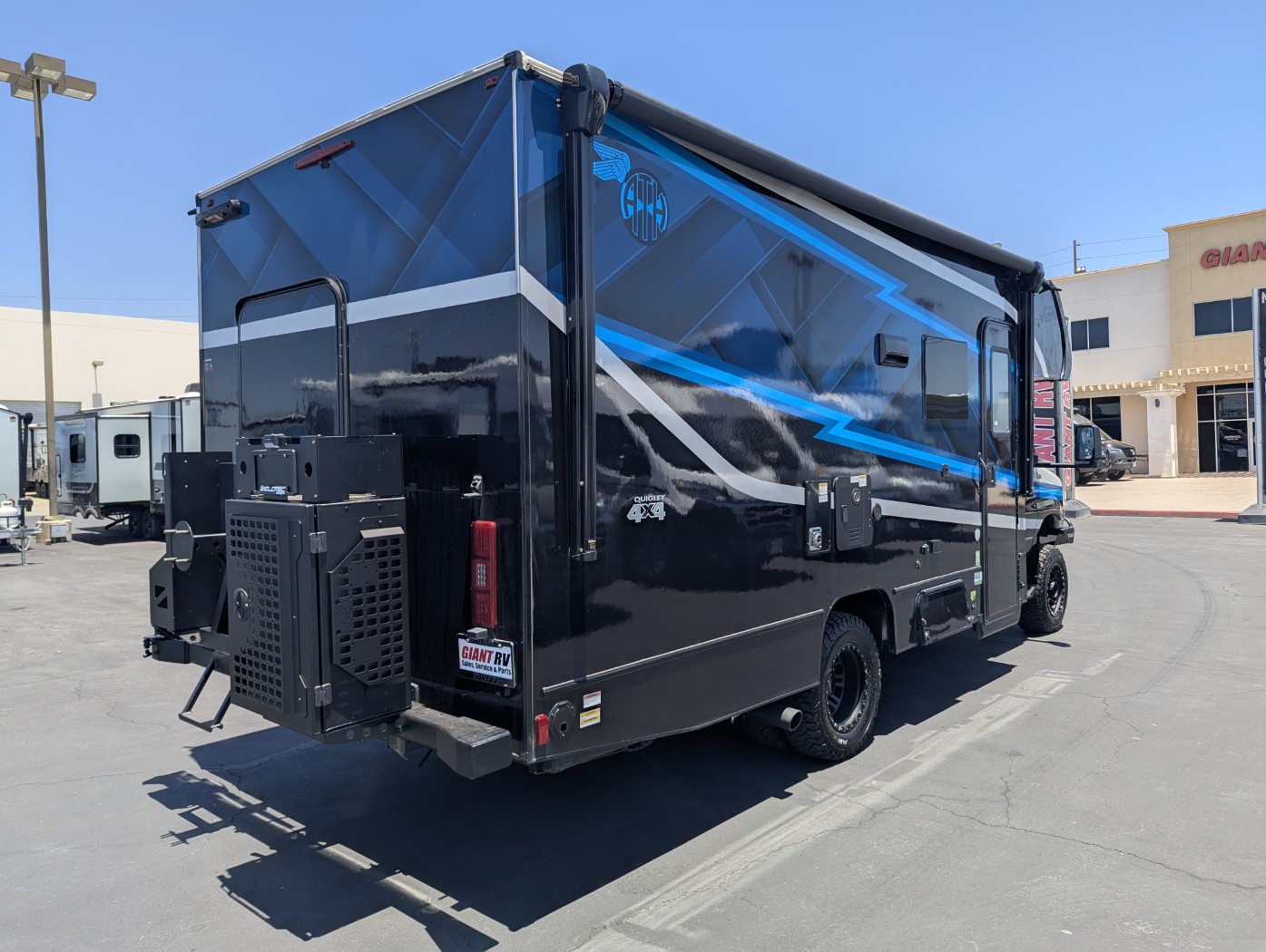 2026 Coachmen Cross Trail 22XG 4X4 - ATH Edition - Image 11