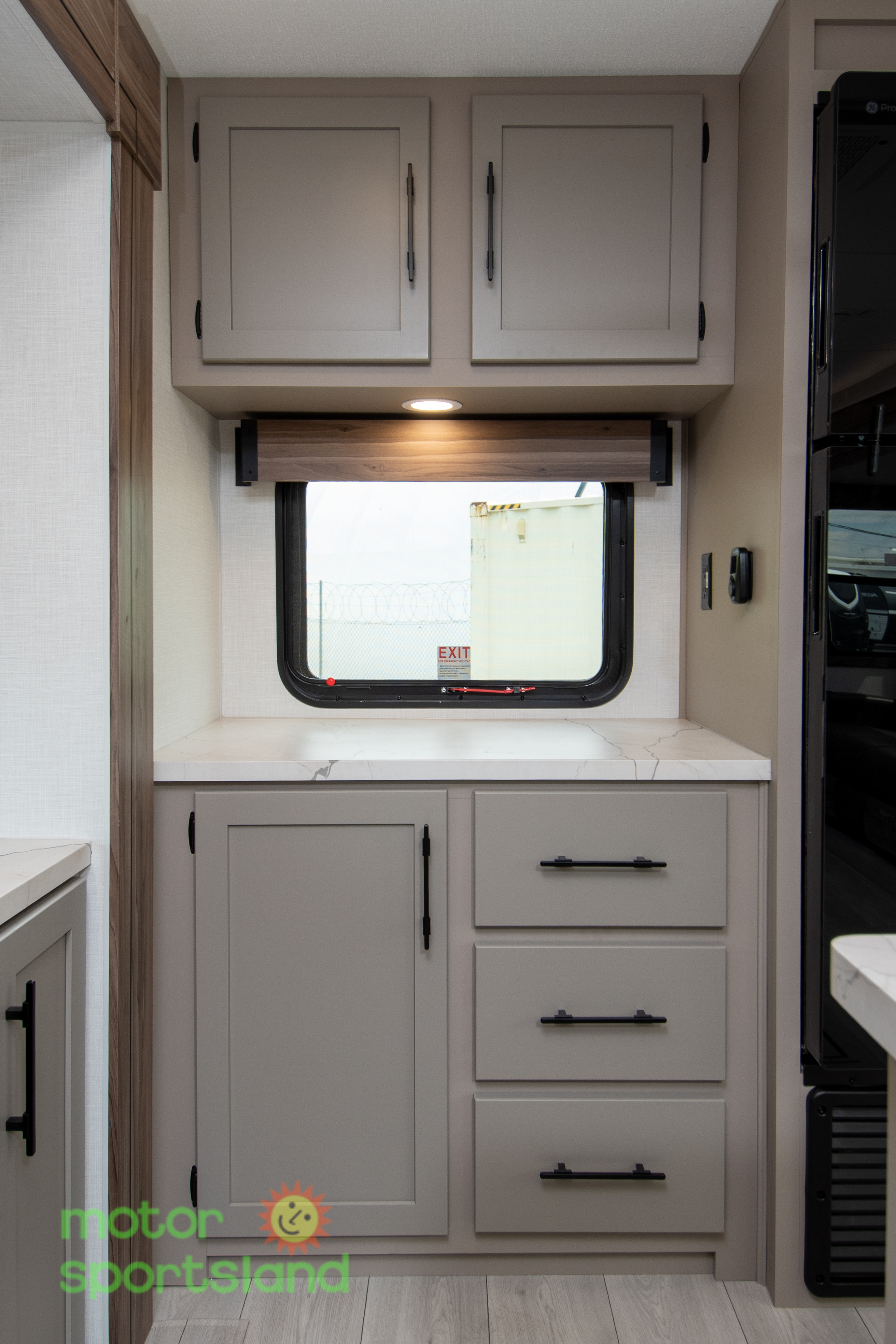 2026 KZ RV Connect C333RLK - Image 25