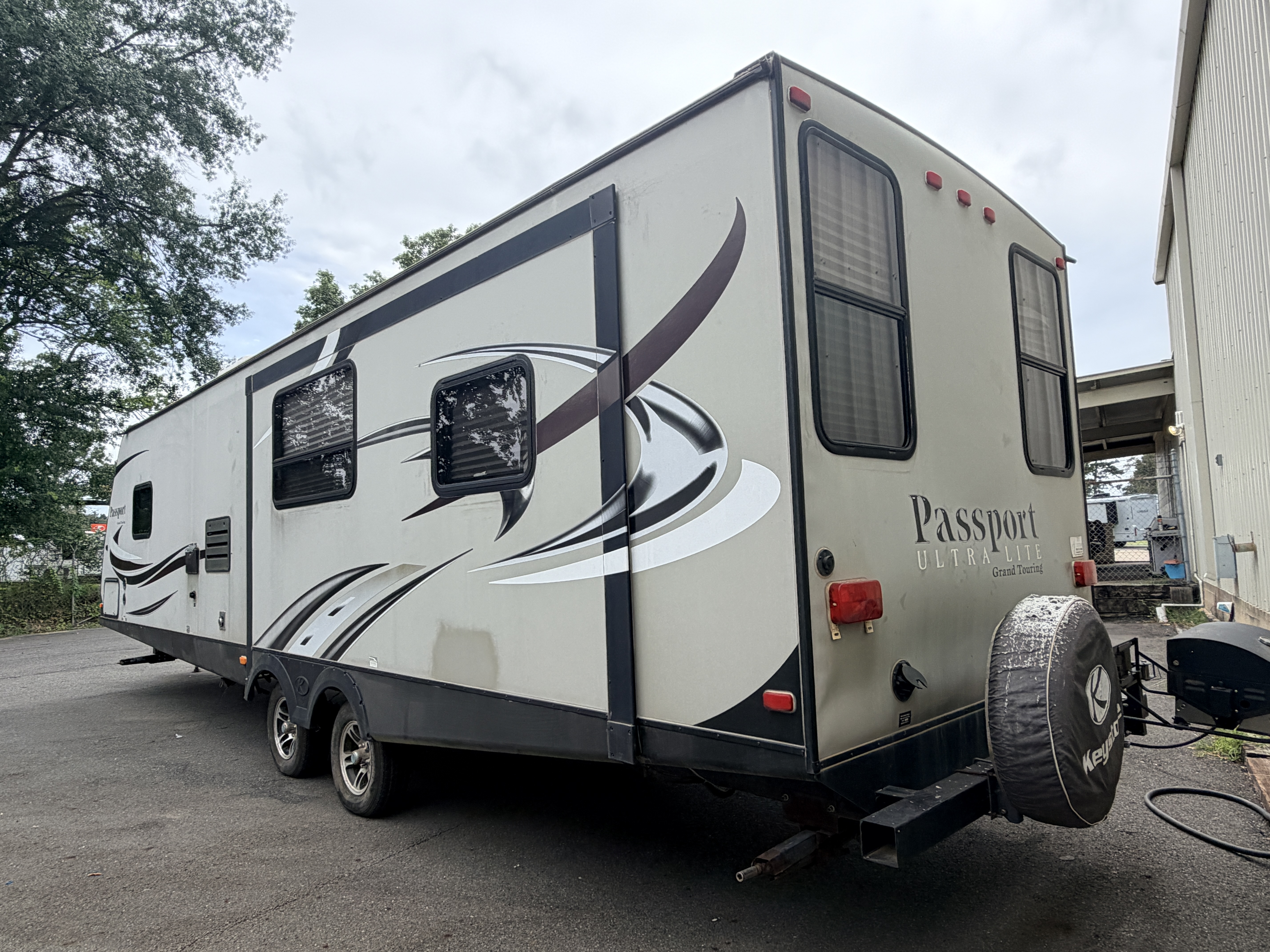 2015 Keystone PASSPORT GRAND TOURING 3180RE - Image 4