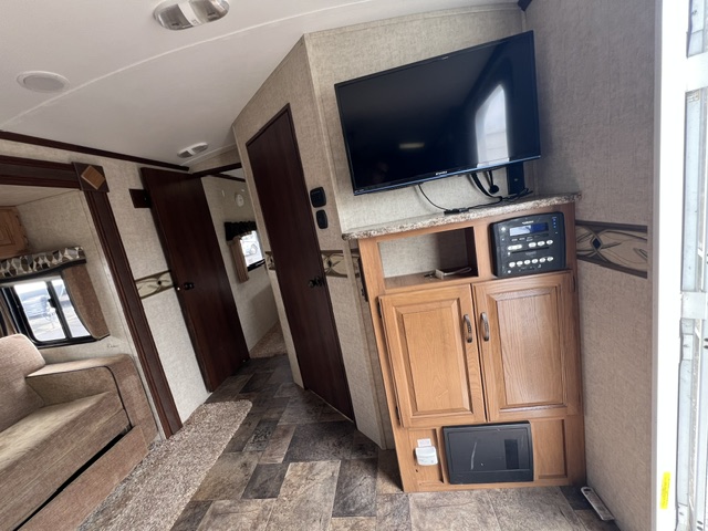 2014 Keystone Outback 323BH - Image 14