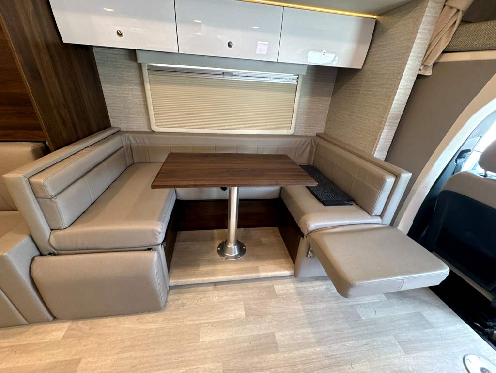 2023 WINNEBAGO VIEW 24D - Image 28