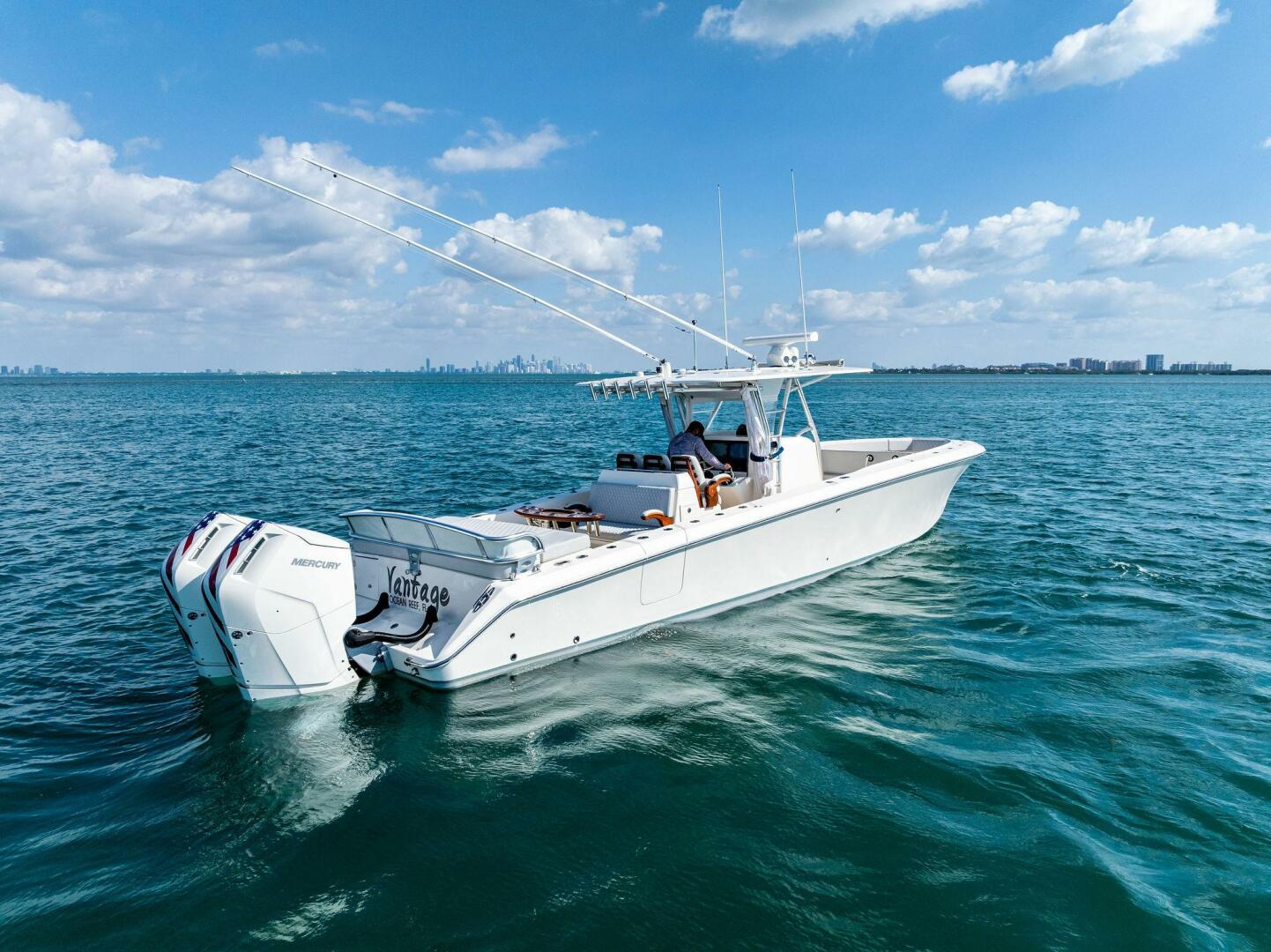 2015 Bahama 41 - Image 12
