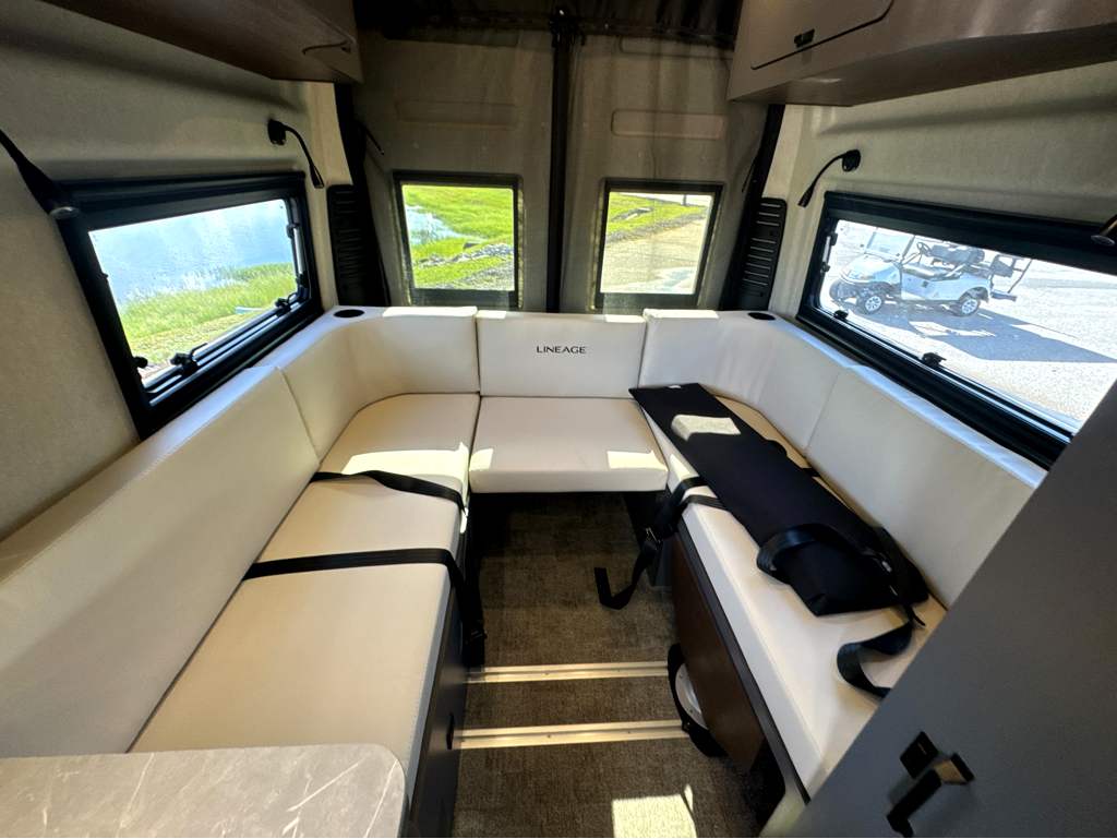 2027 GRAND DESIGN LINEAGE SERIESVP LVP2 - Image 17