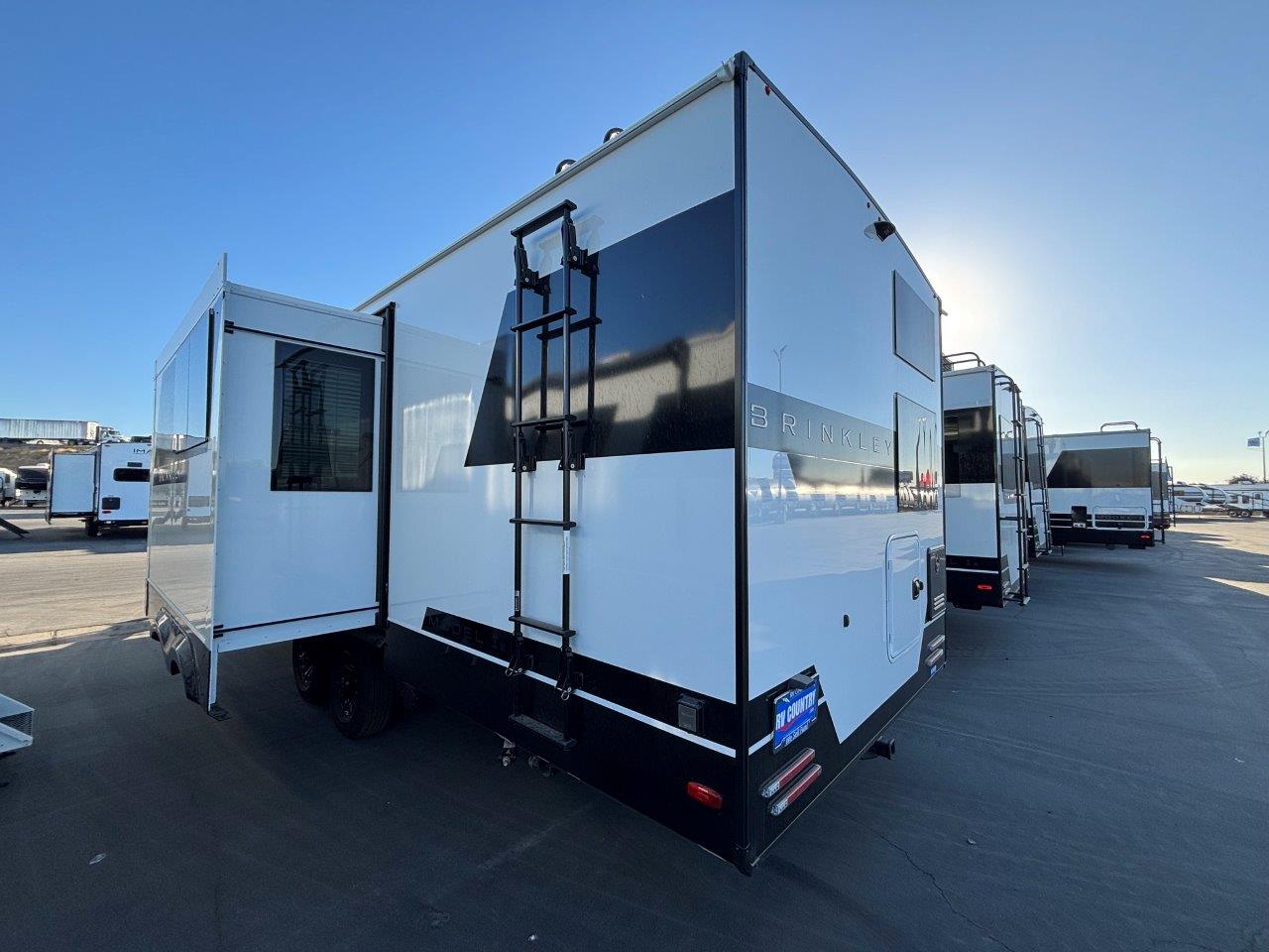 2026 Brinkley RV Model Ix 24X - Image 2