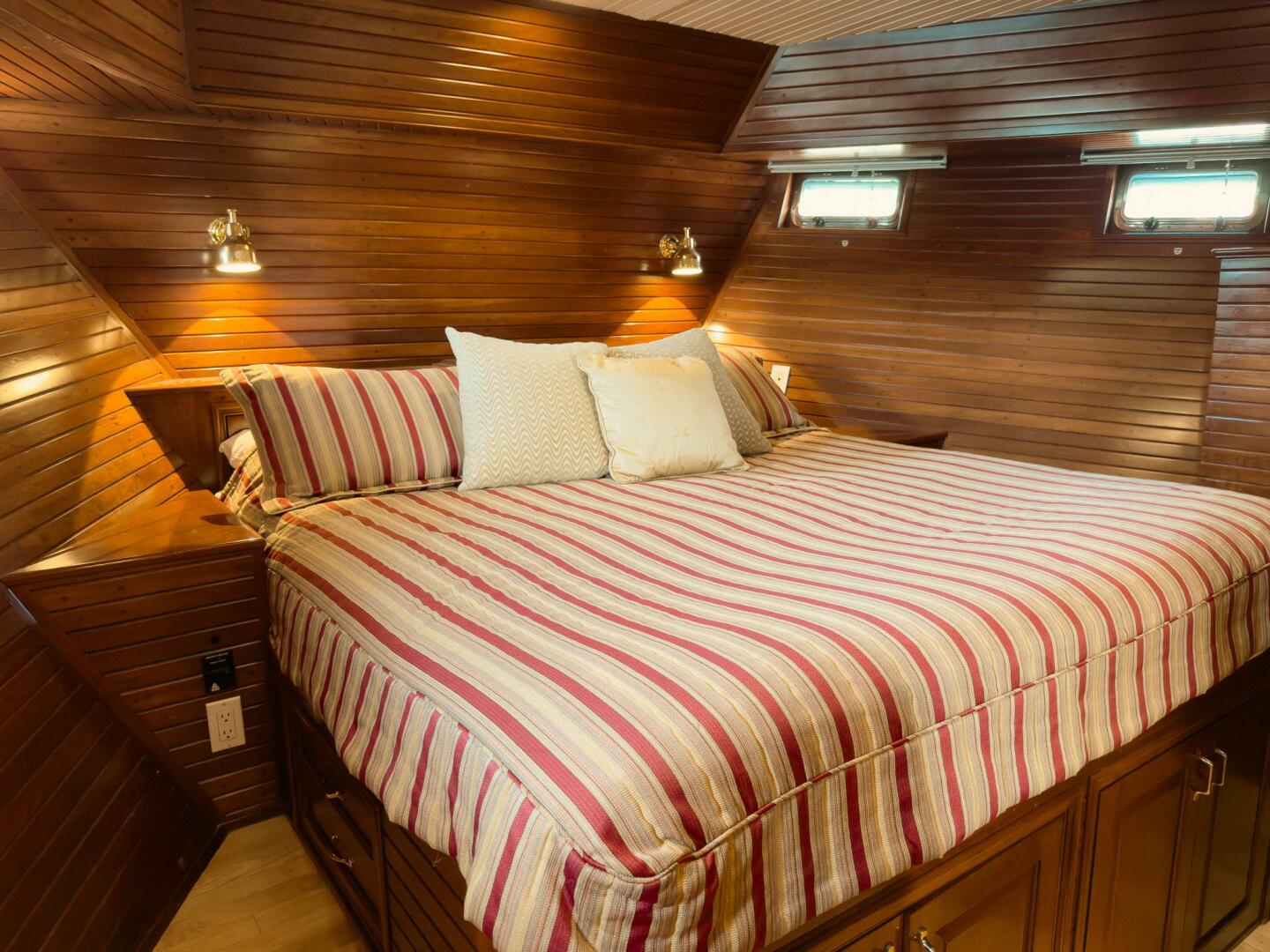 2002 Trawler Custom Aluminum - Image 43