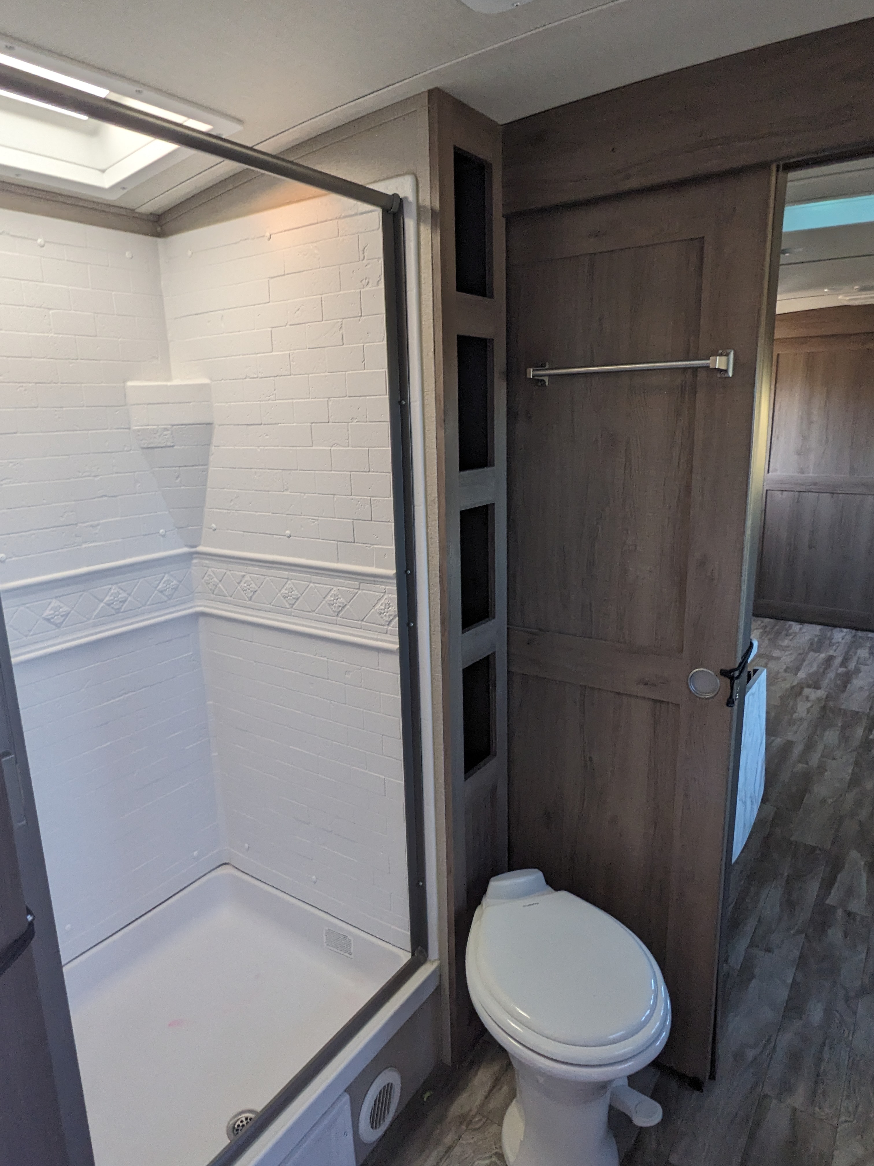 2022 Grand Design Imagine 2910BH - Image 9