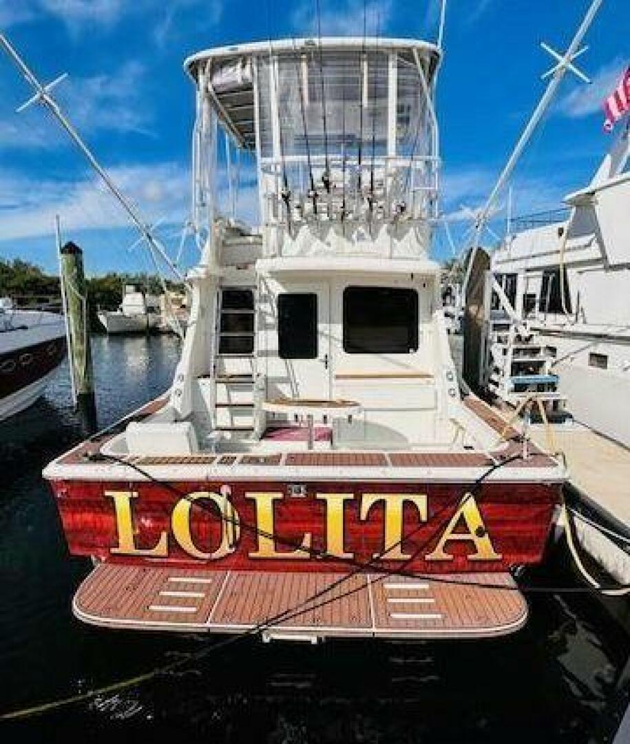 2001 Luhrs Convertible - Image 21