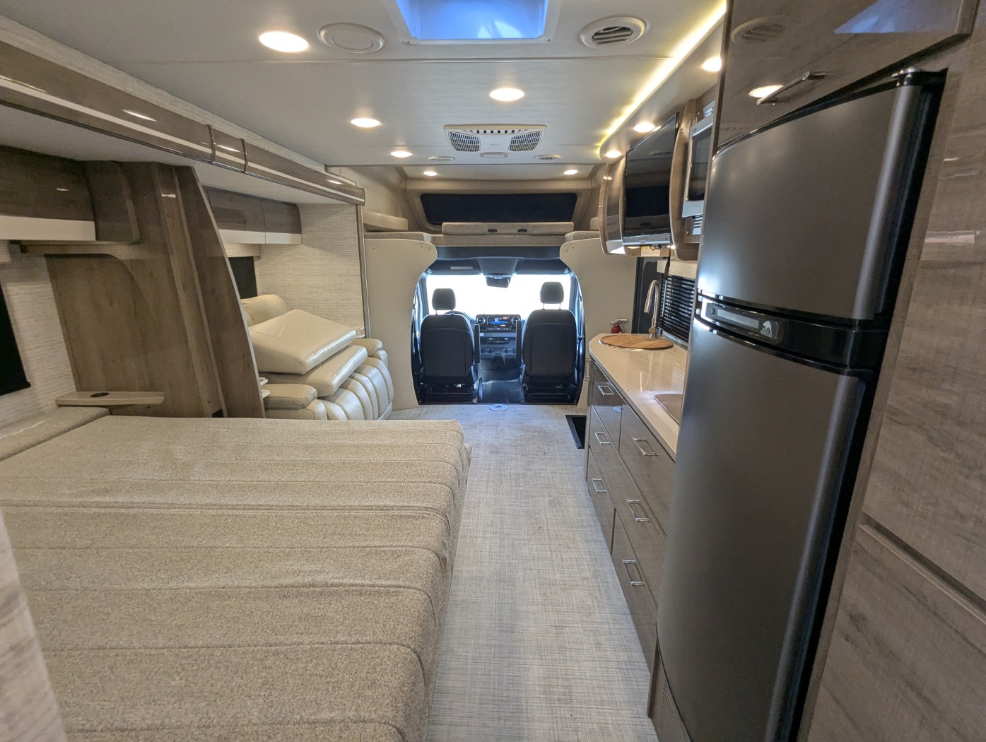 2024 Entegra Coach Qwest 24R - Image 34
