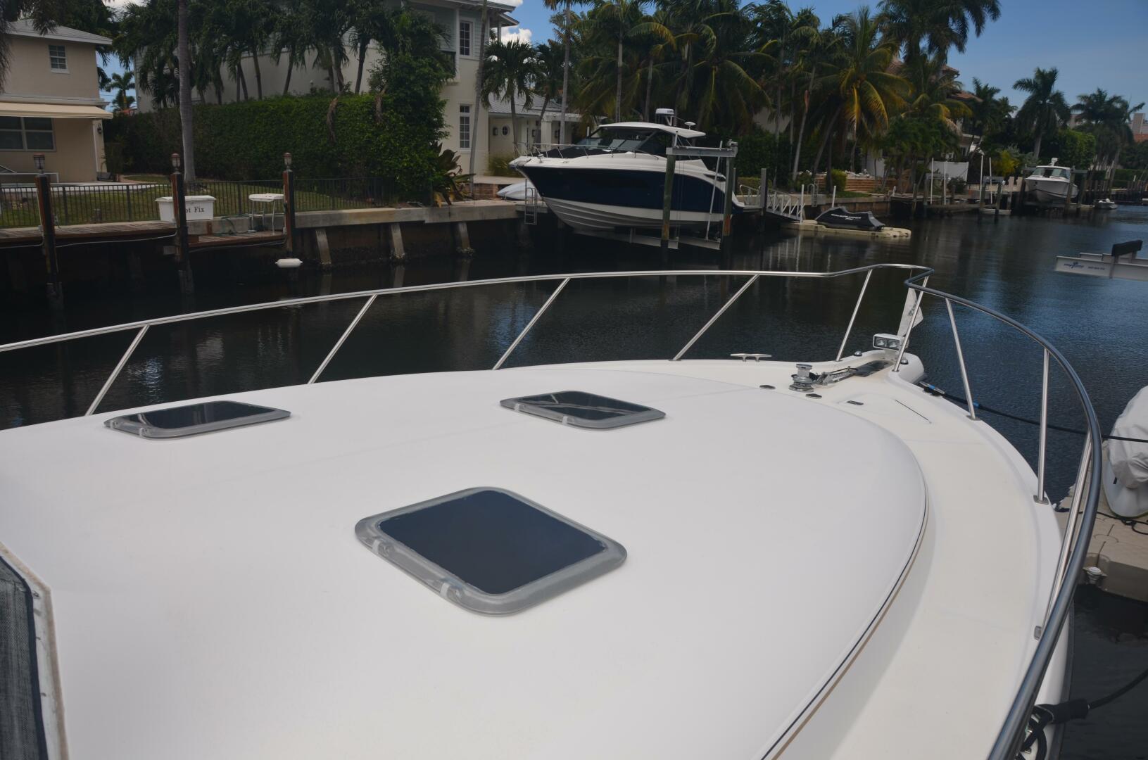2001 Tiara Yachts 4100 Open - Image 18