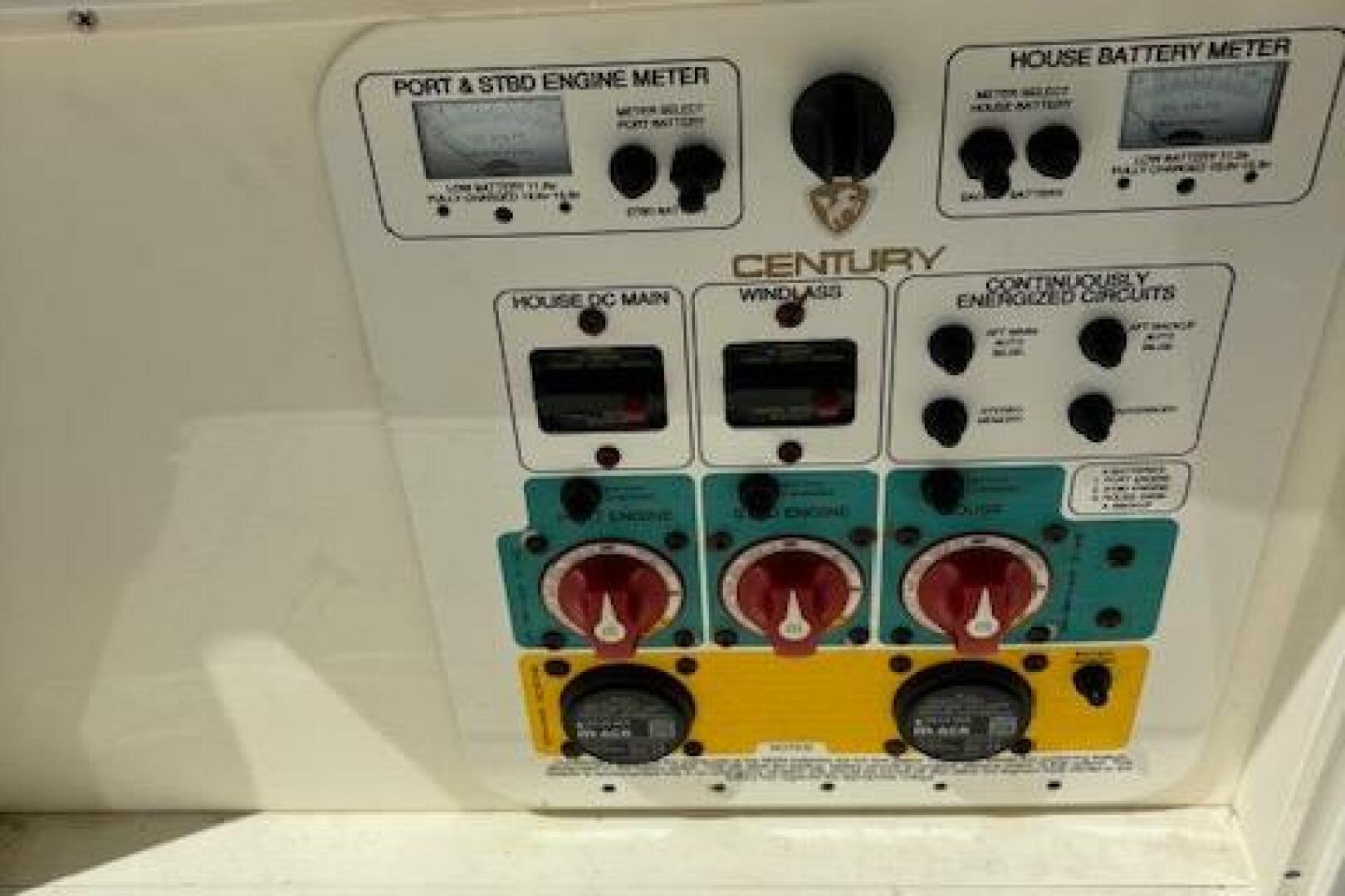 2018 Century 2600 Center Console - Image 37