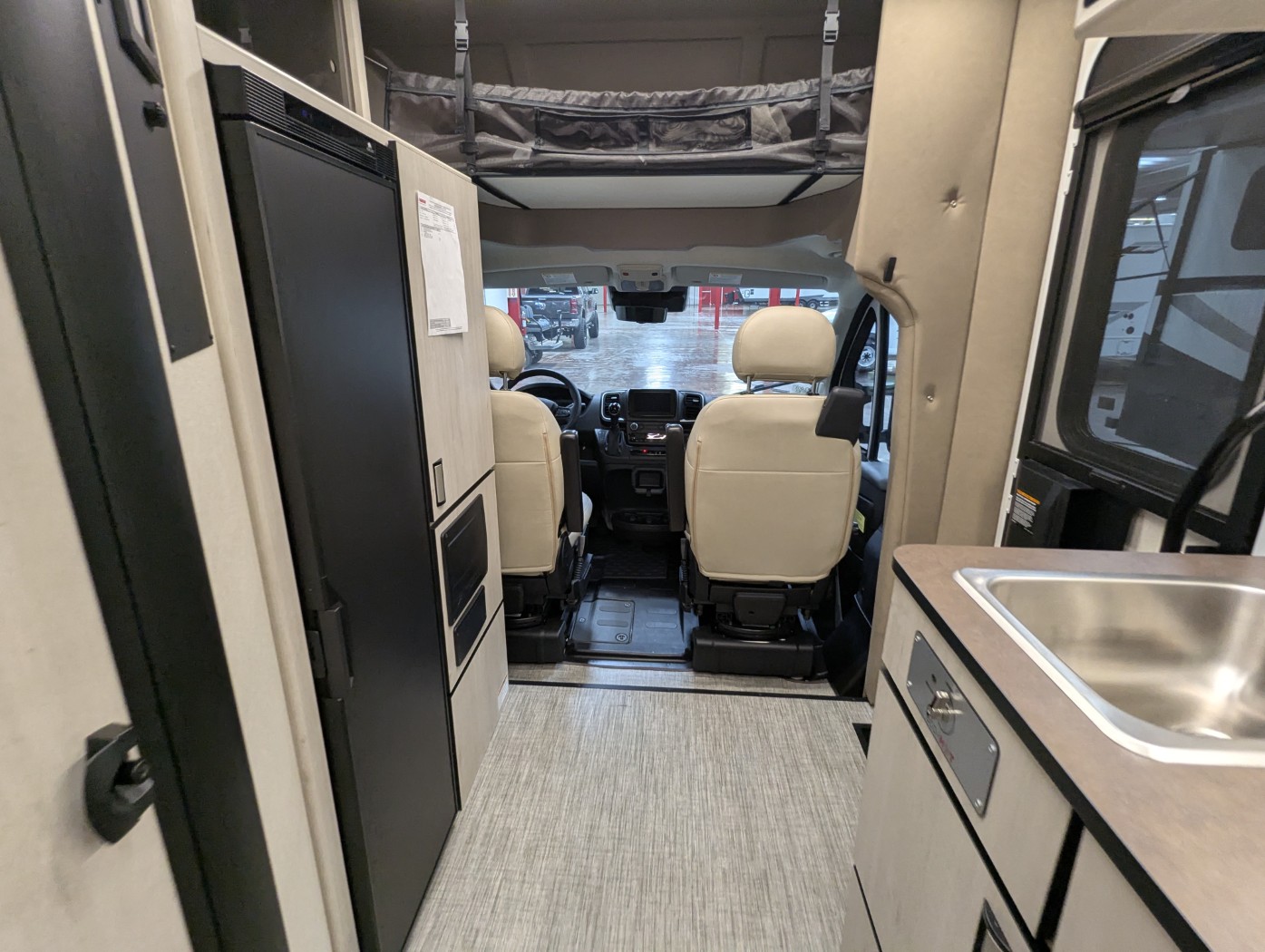 2027 Winnebago Elora 19DC - Image 28