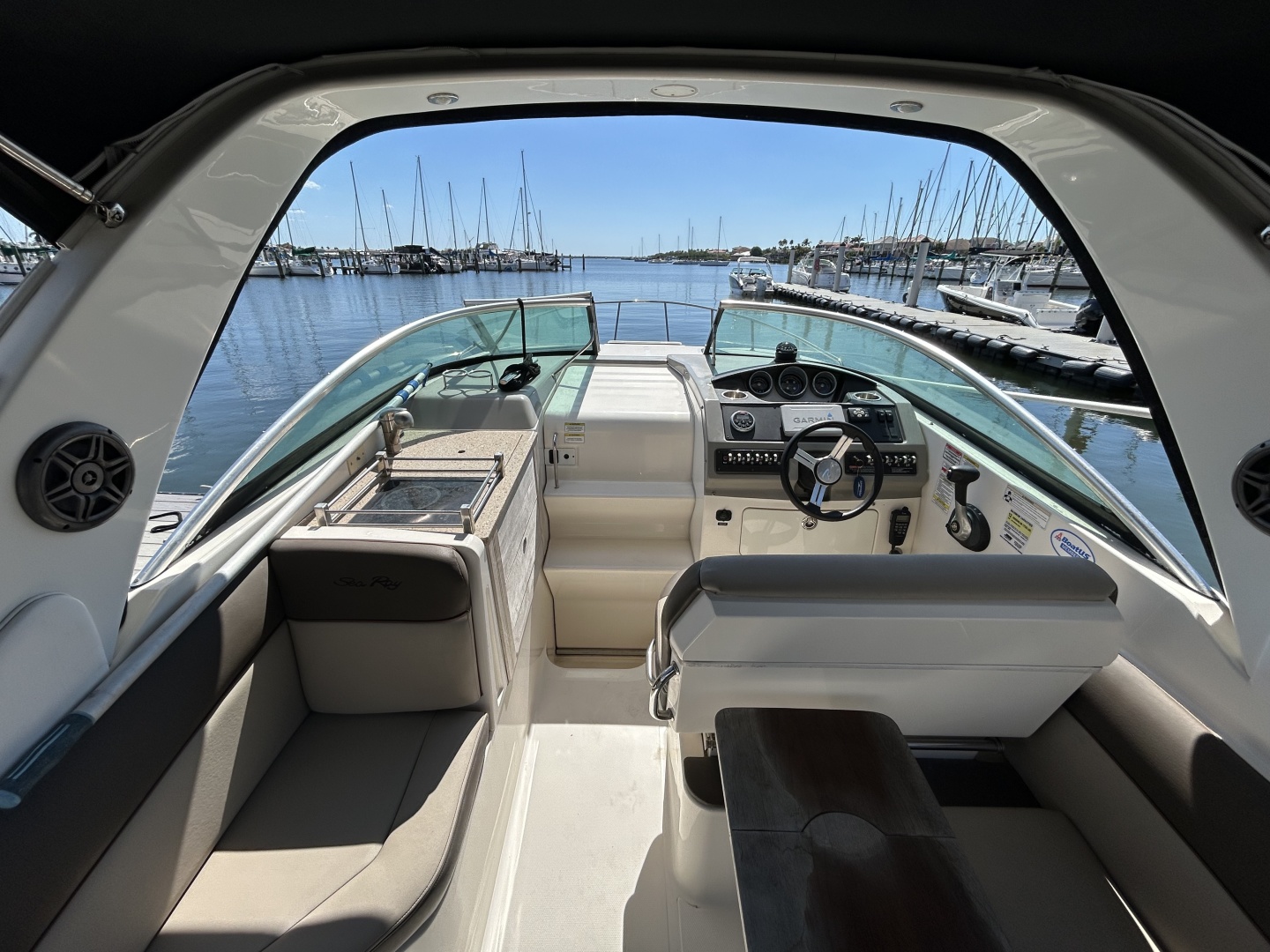 2014 Sea Ray - Image 21