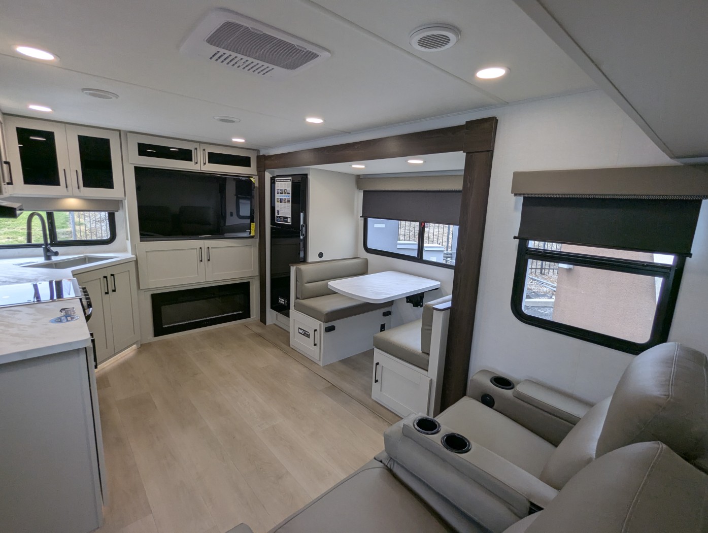 2027 Alliance RV Delta RE250 - Image 26