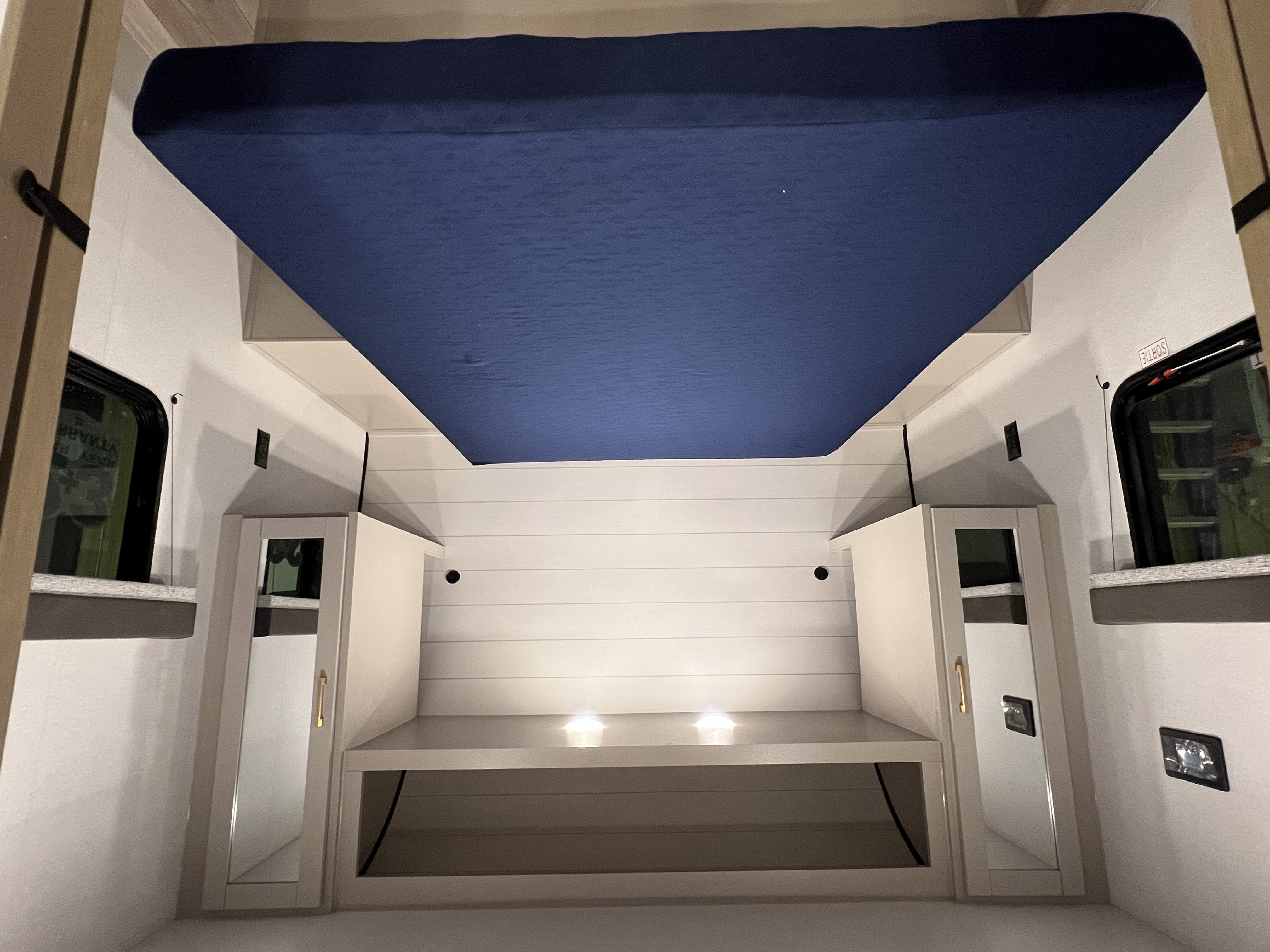 2027 Jayco Jay Flight SLX 245BHSW - Image 12