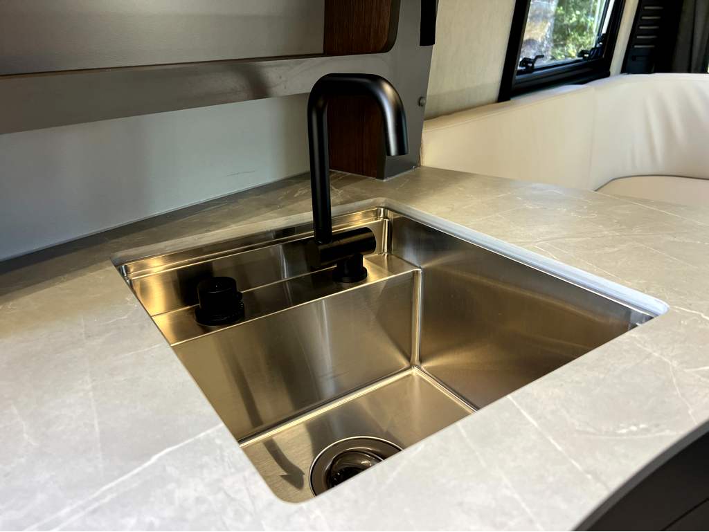 2027 GRAND DESIGN LINEAGE SERIESVP LVP2 - Image 10