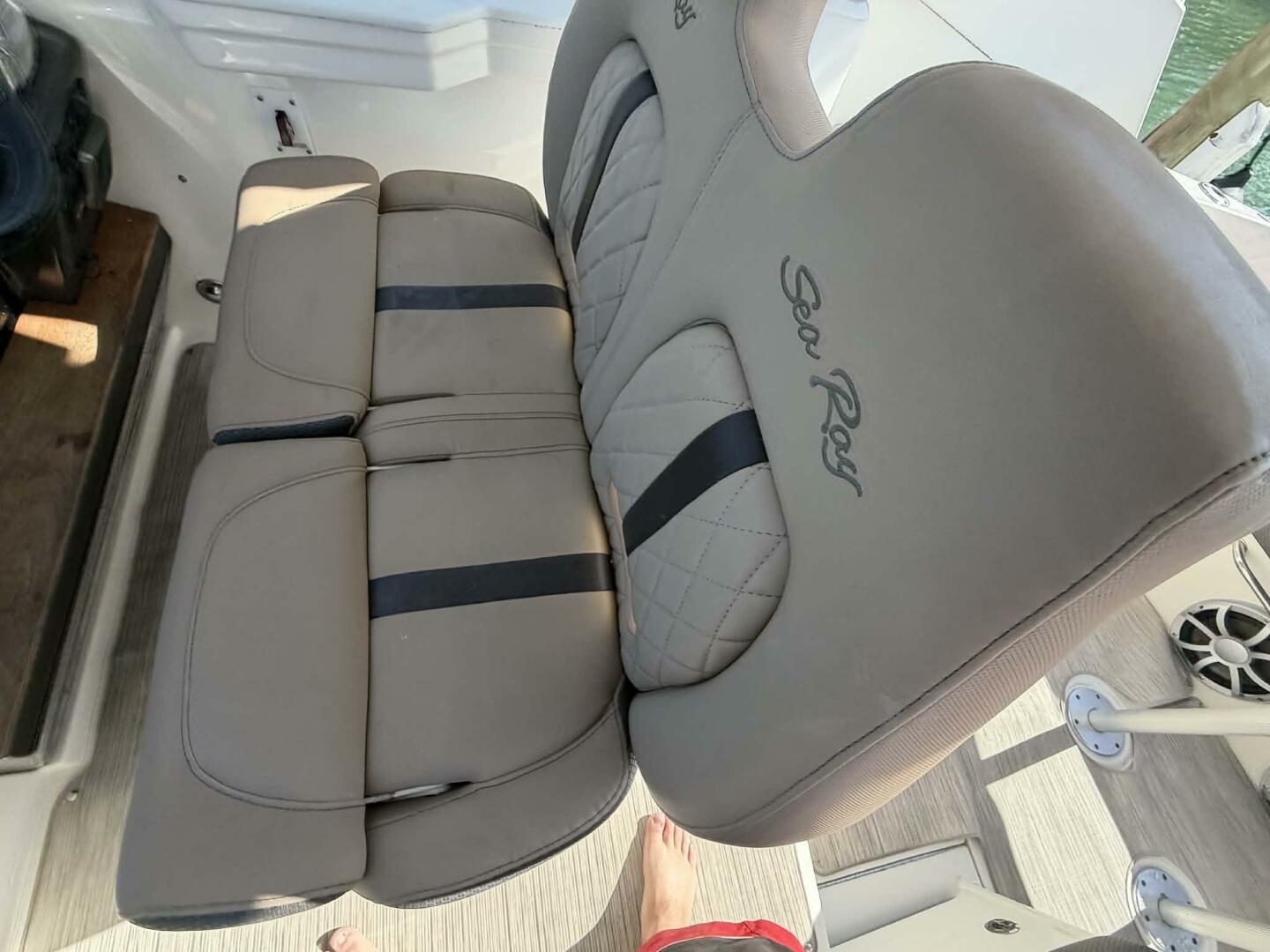 2016 Sea Ray 350 Sundancer - Image 34