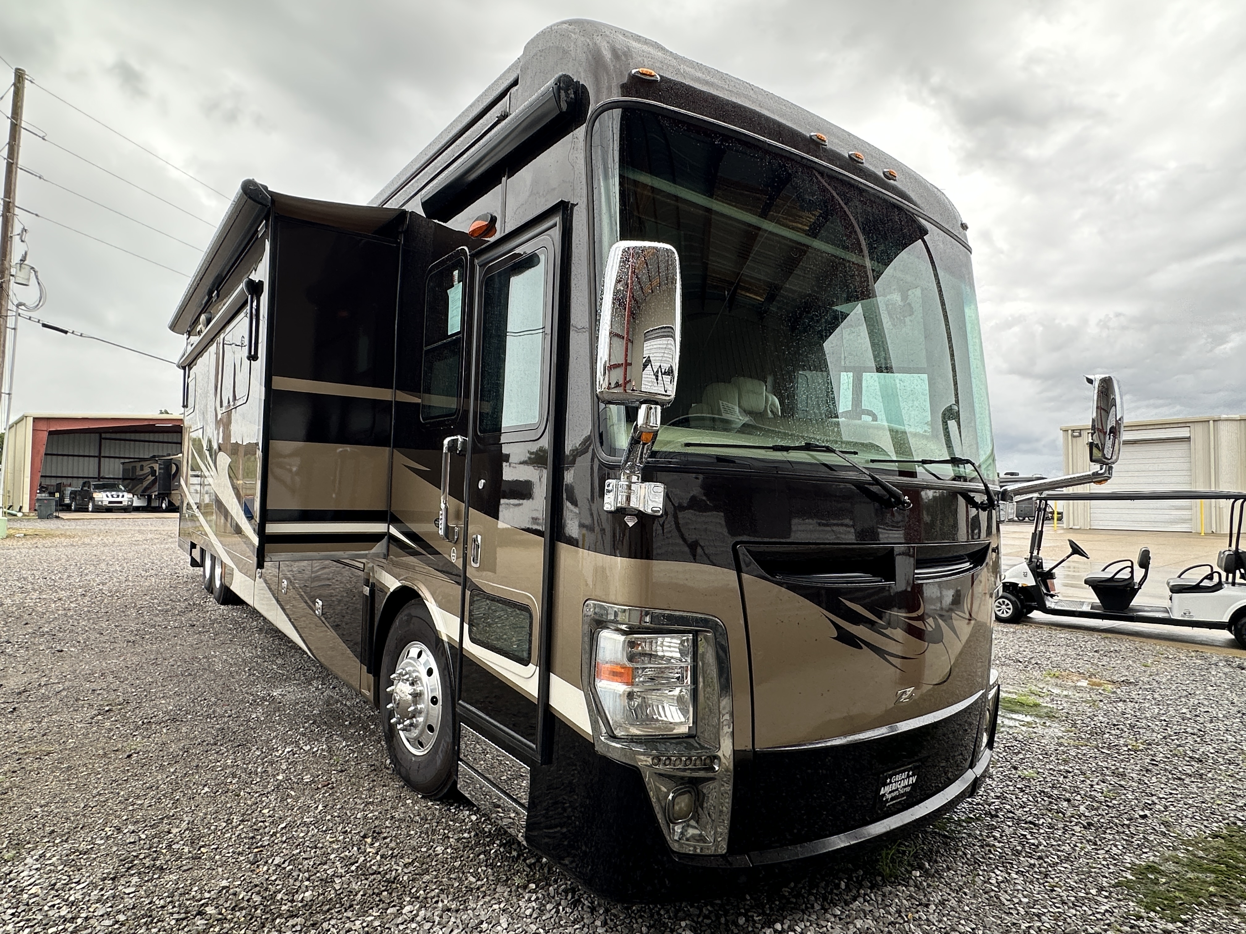 2013 TIFFIN ZEPHYR 45LZ - Image 1