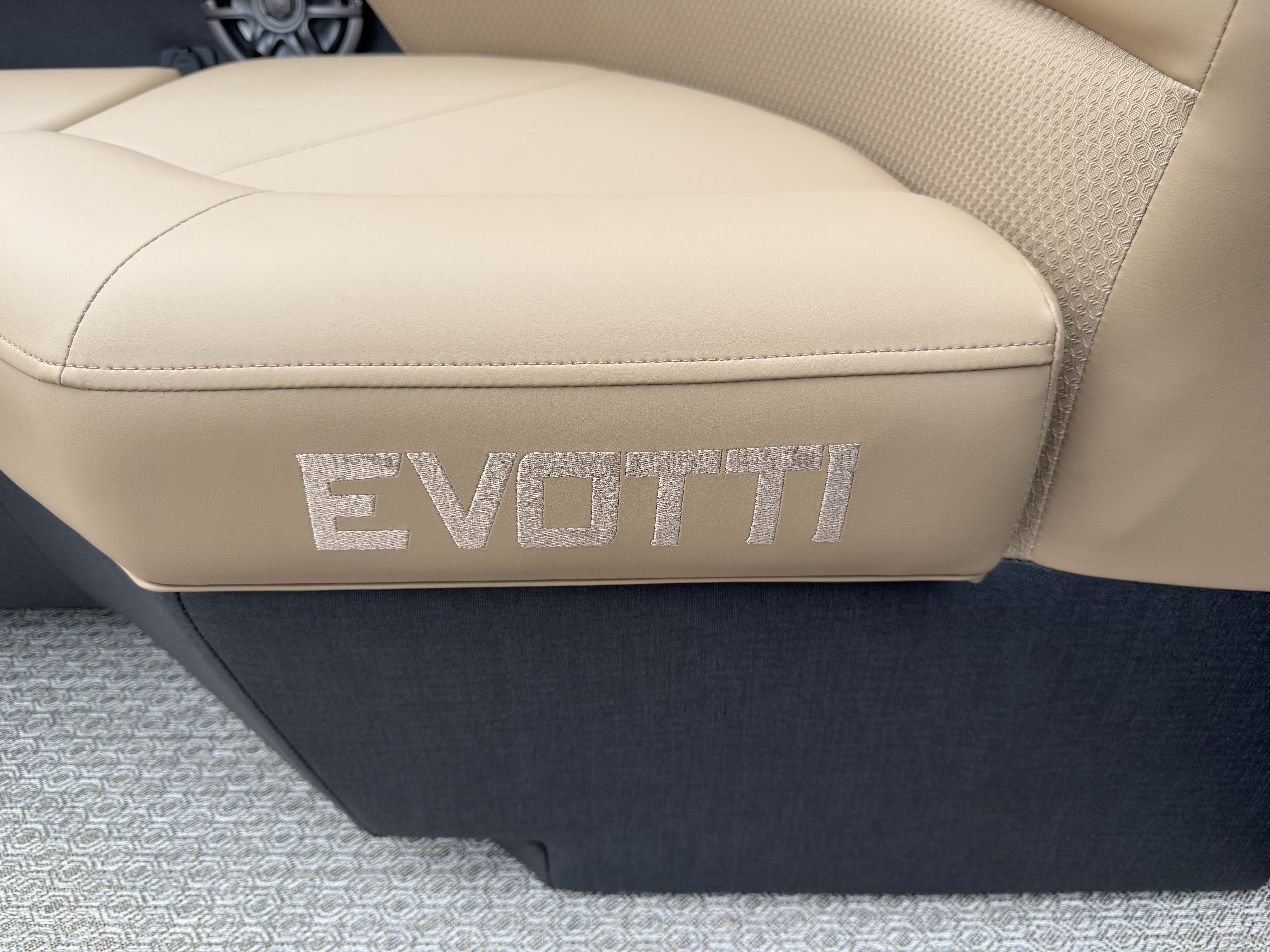 2027 Evotti 523QL - Image 21