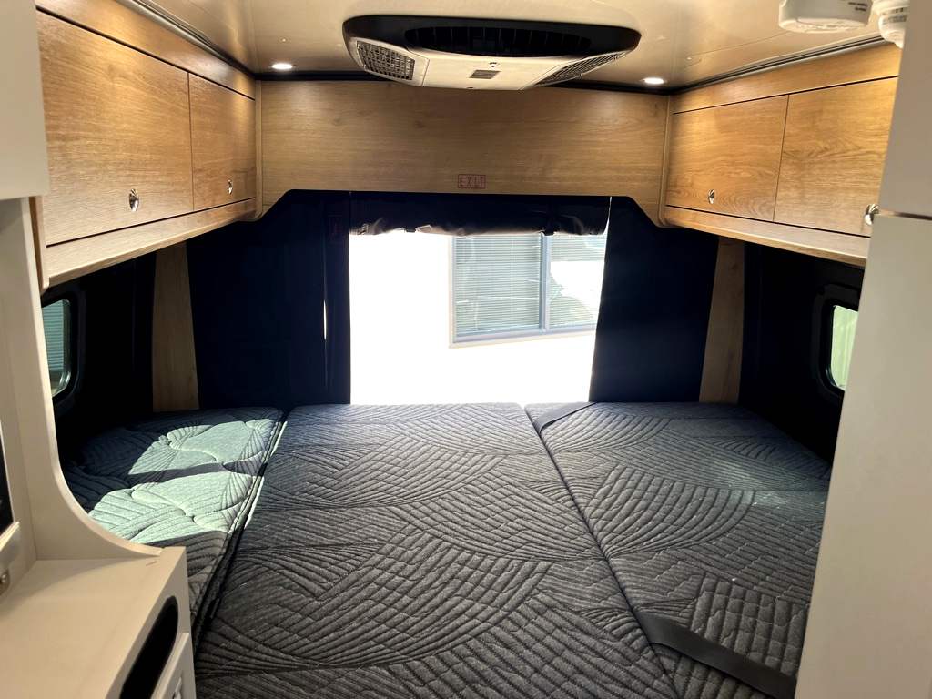 2026 AIRSTREAM RANGELINE - Image 8