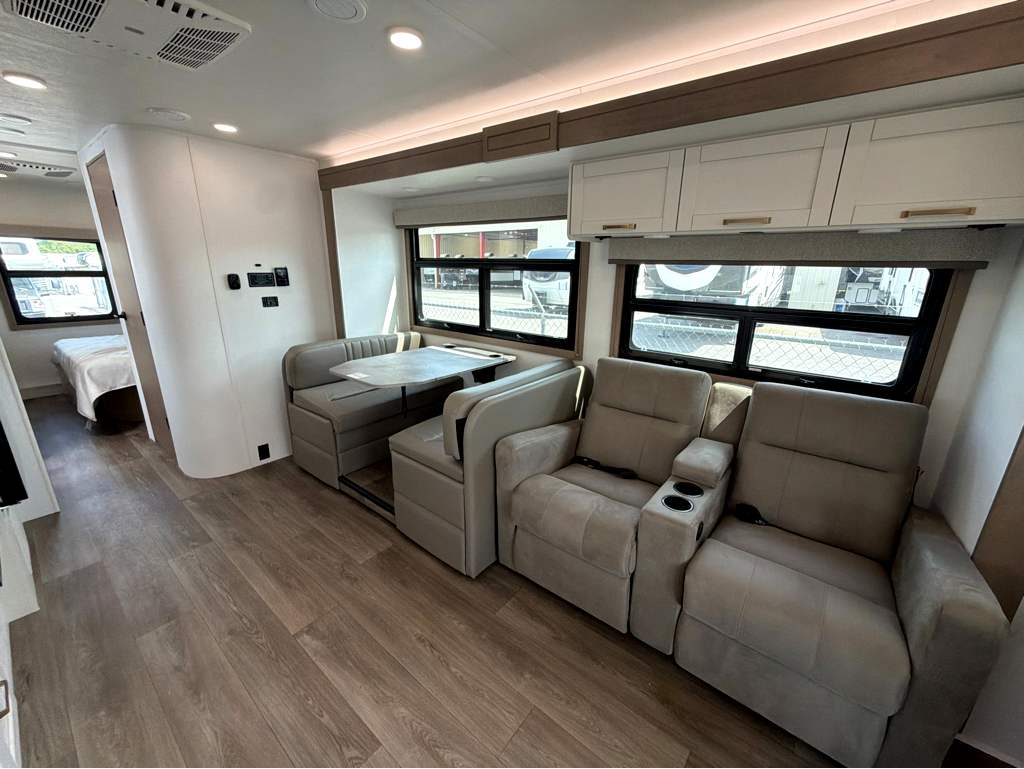 2027 ENTEGRA COACH ODYSSEY 29V - Image 8