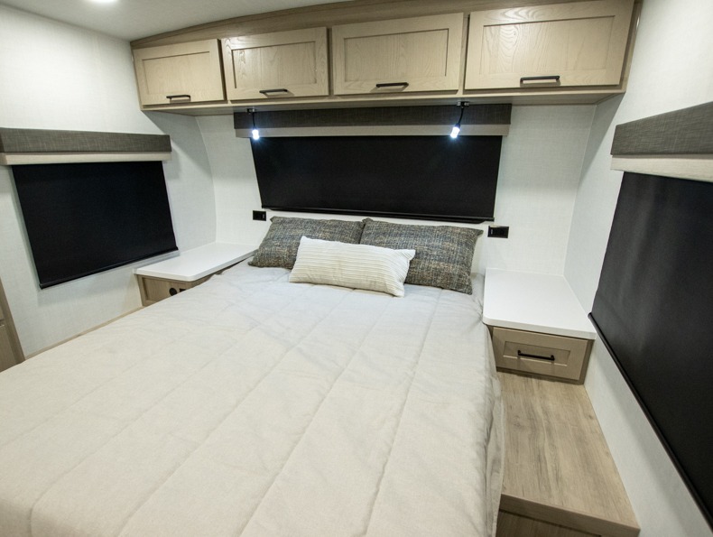 2026 Forest River Rockwood Mini Lite 2522FB - Image 21