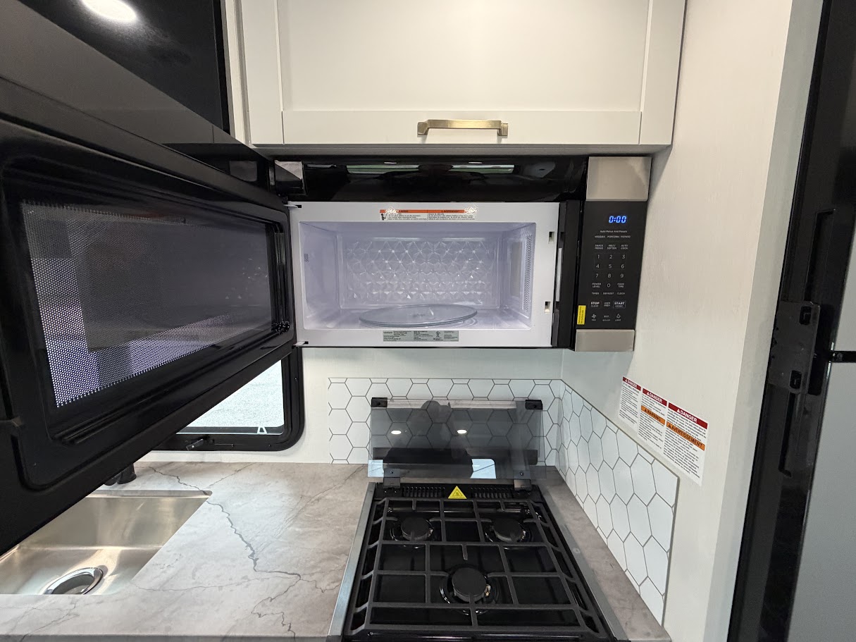 2027 JAYCO GREYHAWK 29MV - Image 37