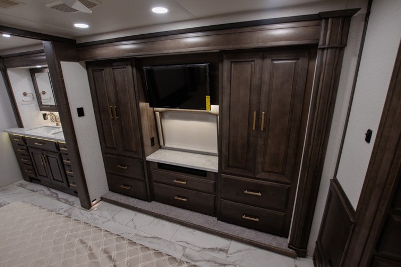 2024 Entegra Coach Cornerstone 45Z - Image 16