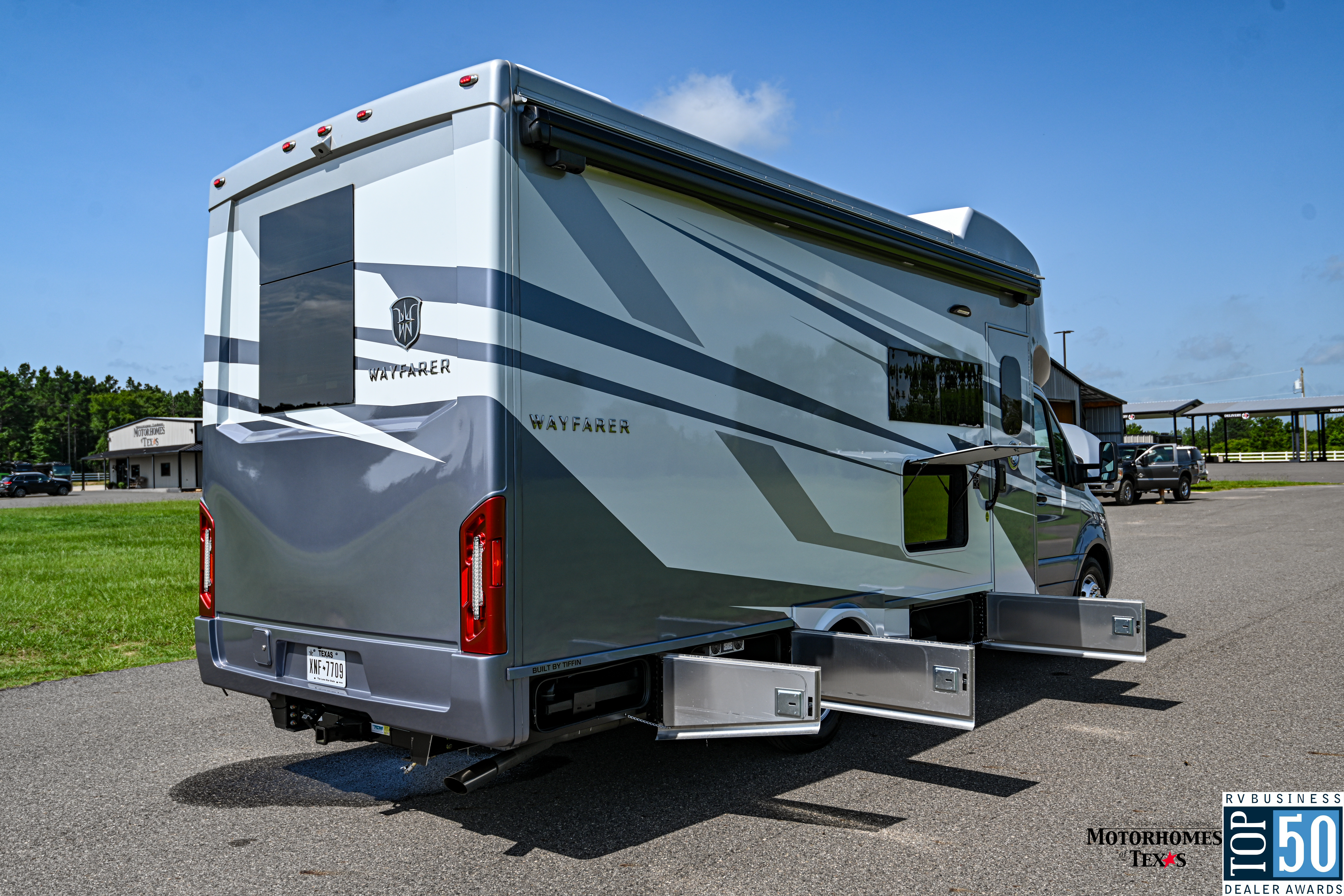 2026 Tiffin Wayfarer 25 XRW - exterior 4