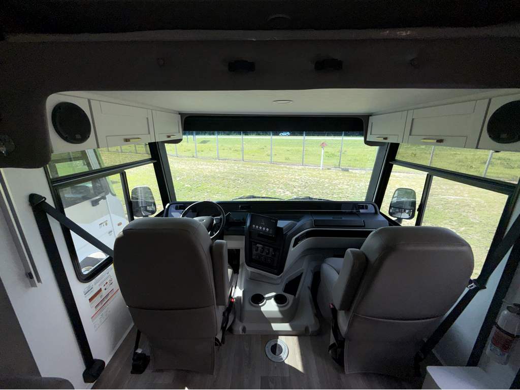 2027 ENTEGRA COACH VISION XL 36C - Image 35