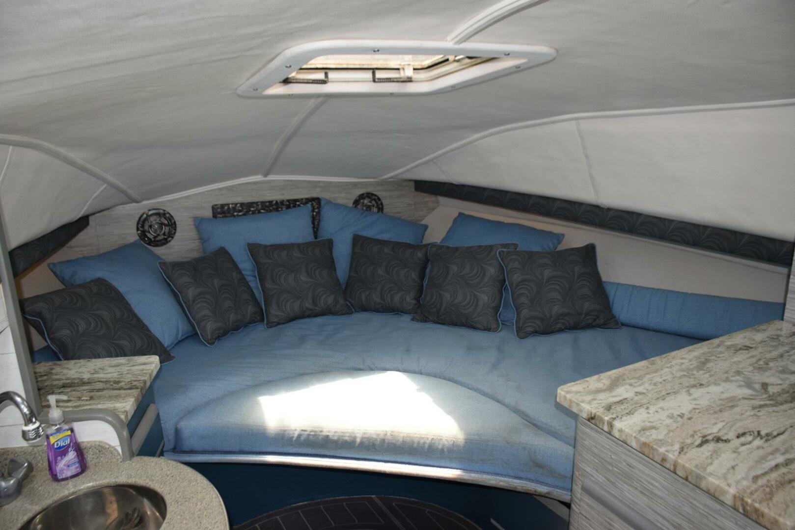 1995 Blackfin Combi 33 - Image 27