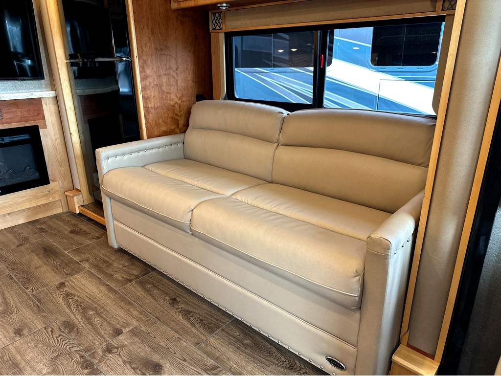 2018 TIFFIN ALLEGRO BREEZE 33 BR - Image 8