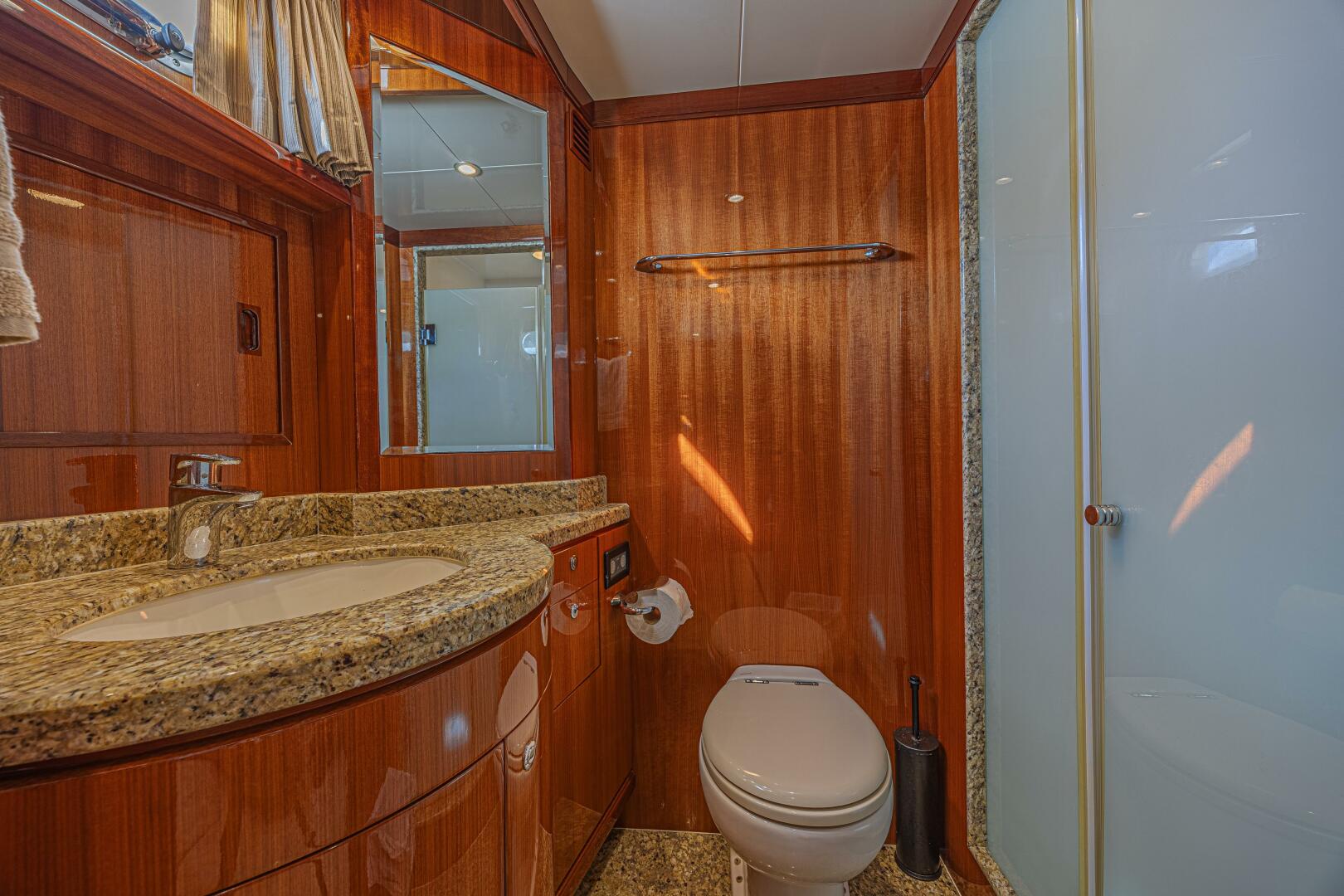 2010 Ocean Alexander 74 Motoryacht - Image 48