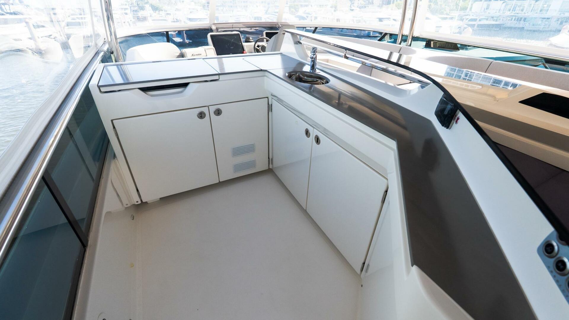 2024 Absolute Navetta 68 - Image 31