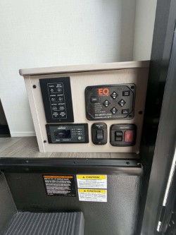 2027 JAYCO GREYHAWK XL 32U - Image 19