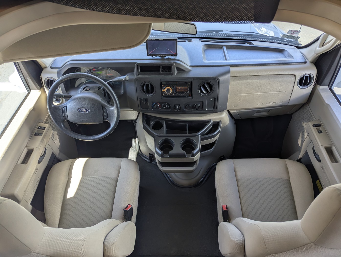 2017 Thor Motor Coach Four Winds 26B - Image 15