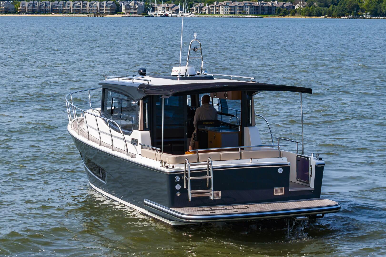 2023 El Pescador 35 - Image 7