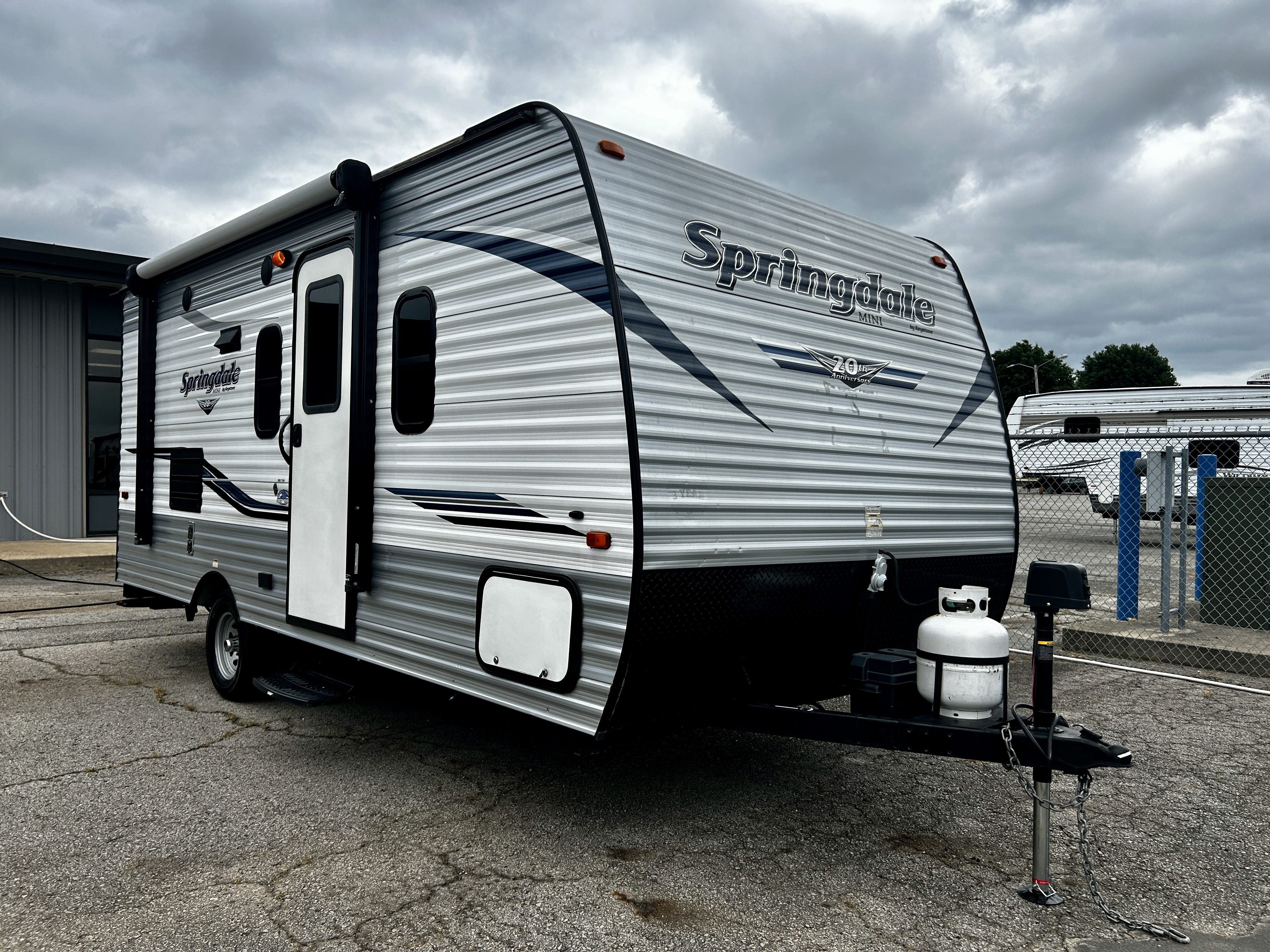 2019 Keystone Springdale Mini 1790FQ - Image 1