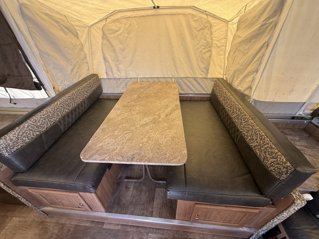 2017 Forest River Rockwood Premier 2514G - Image 17