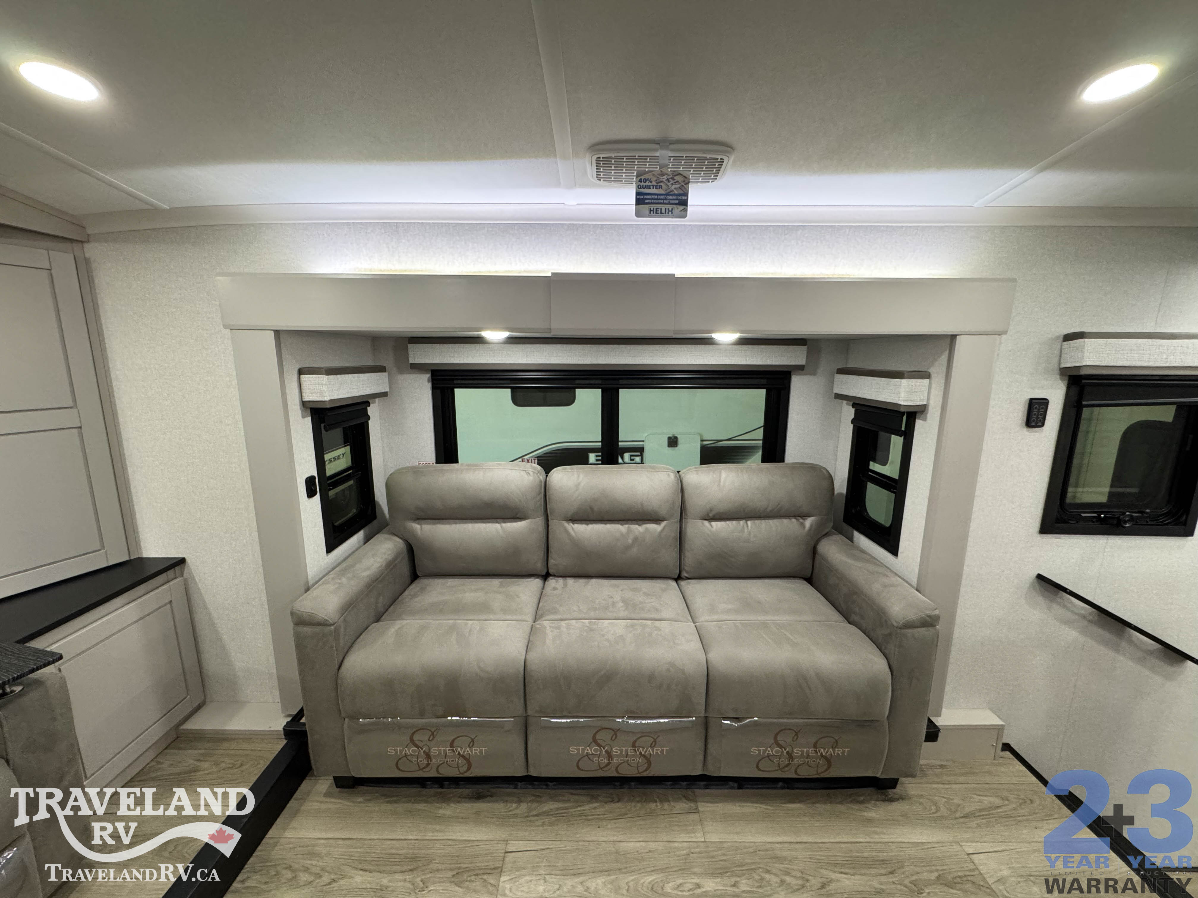 2026 Jayco North Point 382FLRB - Image 12