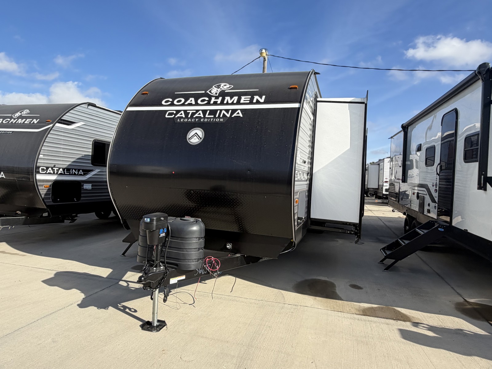 2026 COACHMEN 333DORM - Image 6