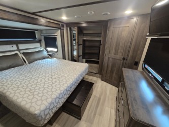 2021 GRAND DESIGN SOLITUDE 310GK - Image 24