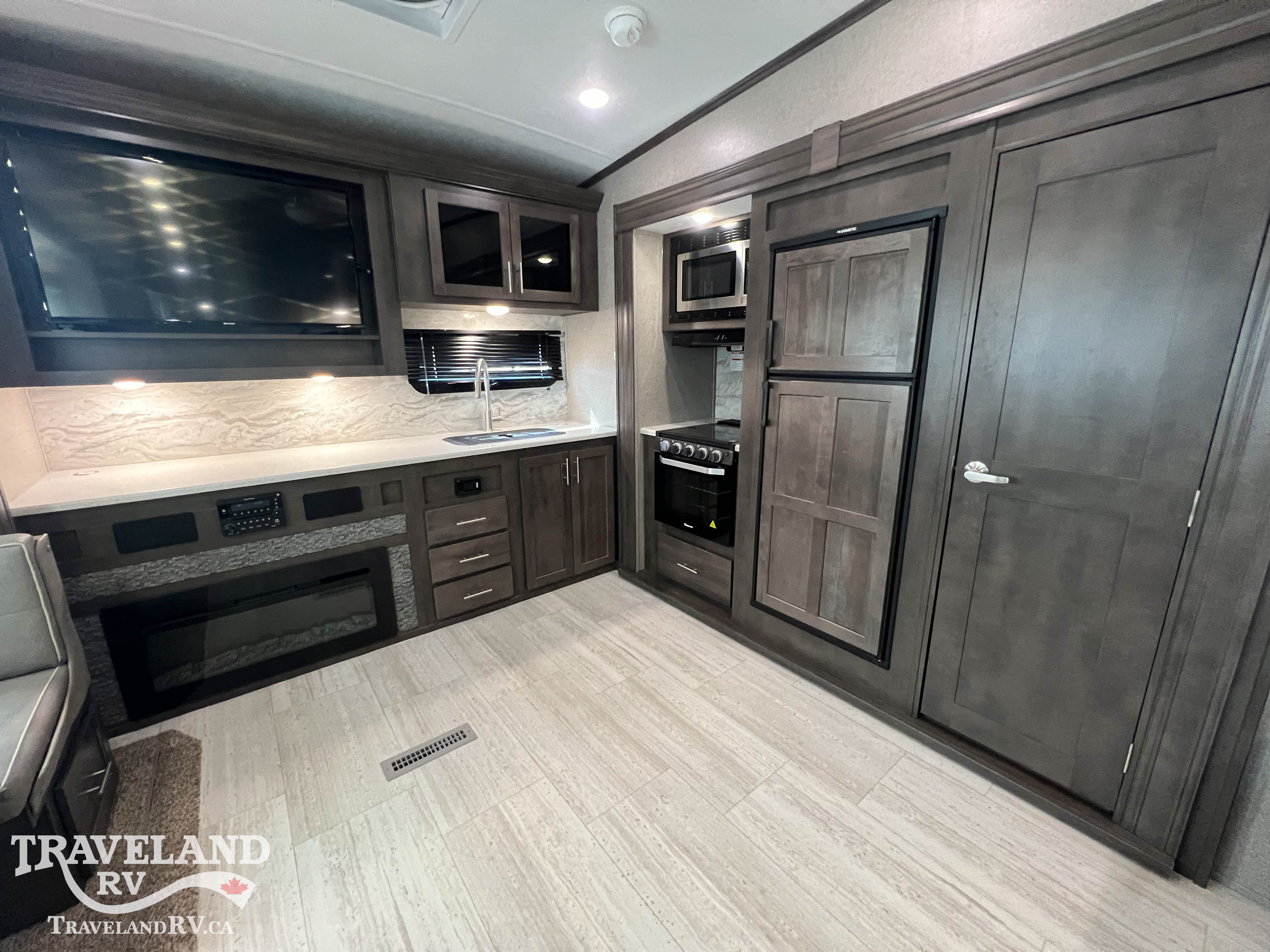 2020 Forest River Rockwood Signature Ultra Lite 2896MB - Image 13