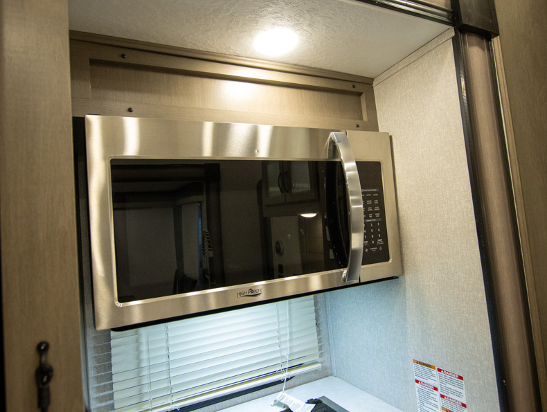 2022 Coachmen Chaparral 373MBRB - Image 11