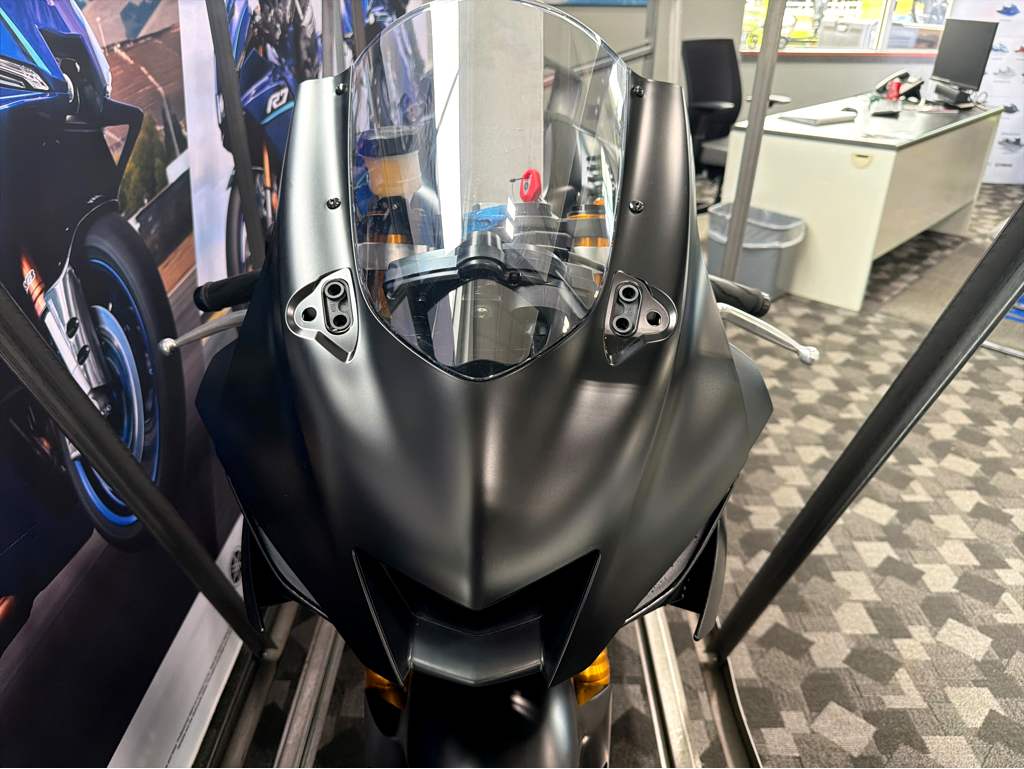2026 Yamaha YZF-R6 RACE • 1 of 130 Final Year - Image 7